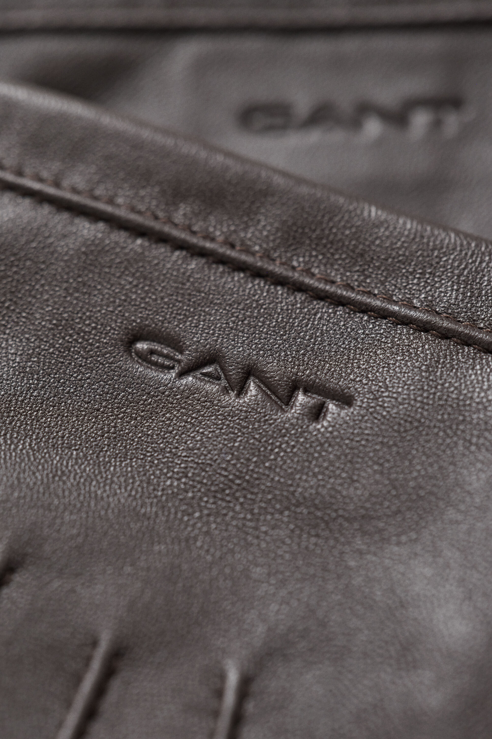 Gants en cuir d’agneau doublé de cachemire