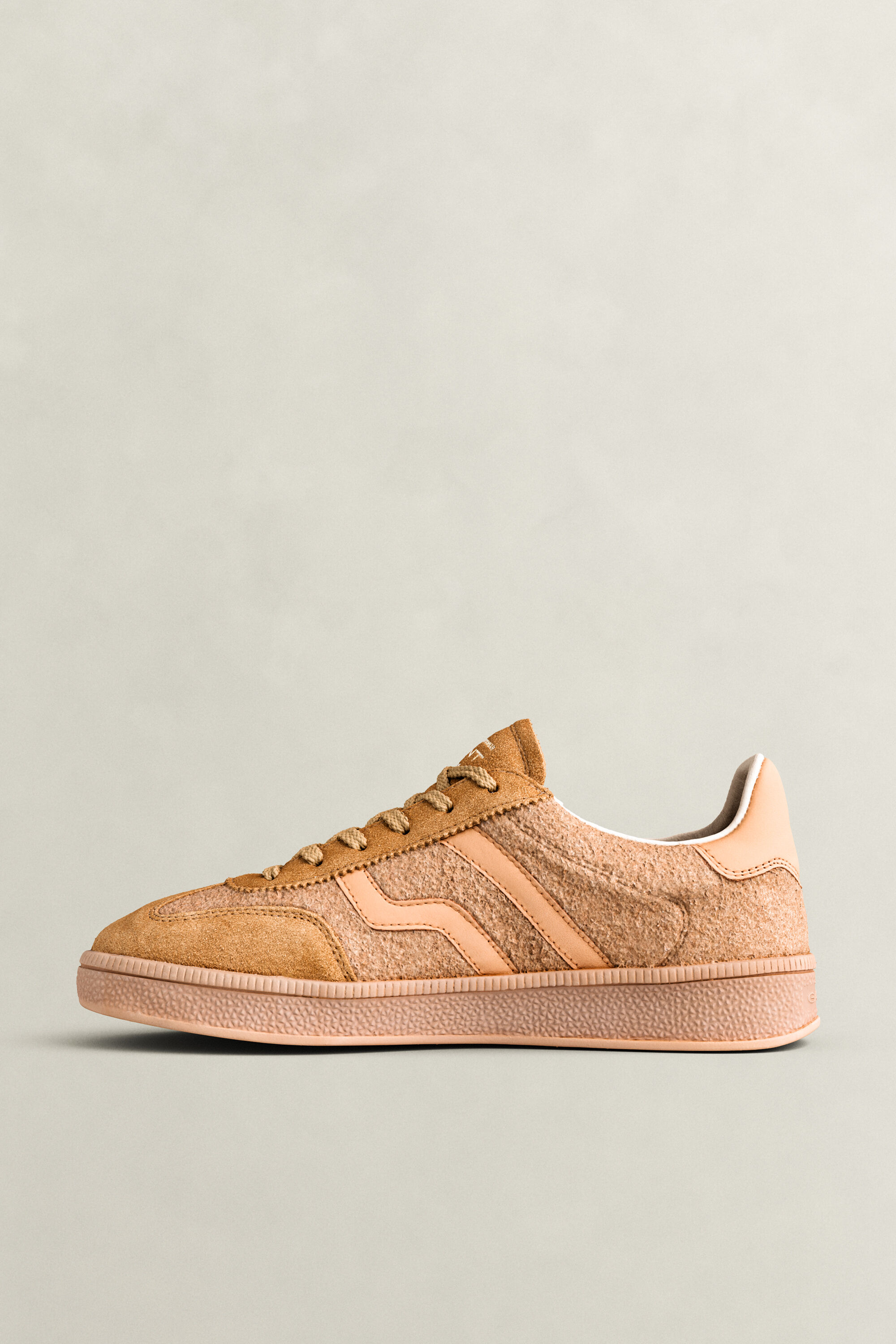 Baskets en daim et laine Cuzima