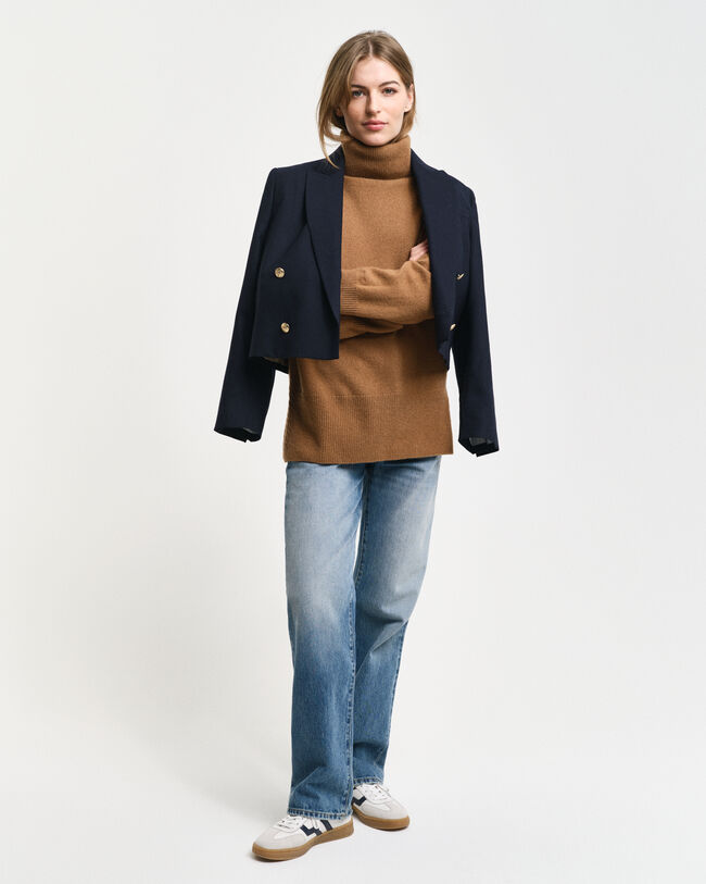 Pull col roulé avec finitions à chevrons