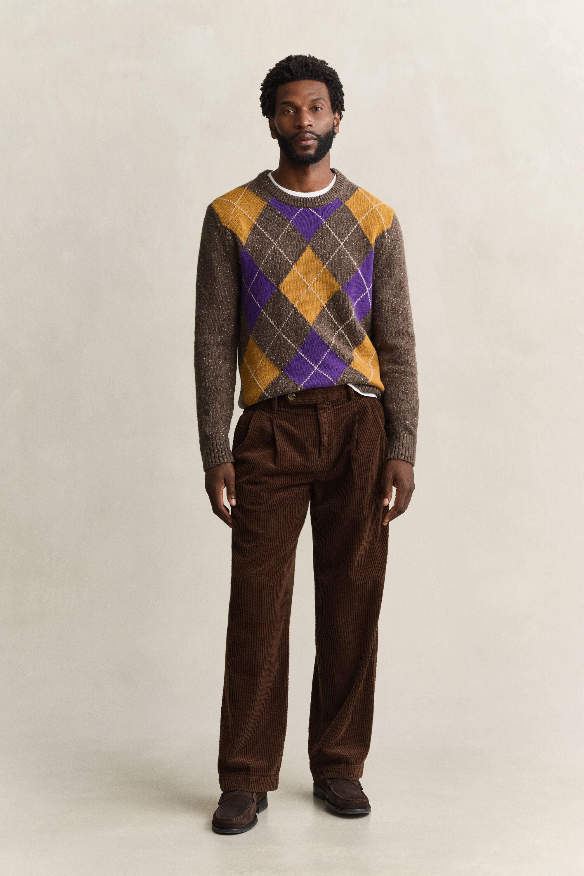 Pantalon chino en velours côtelé
