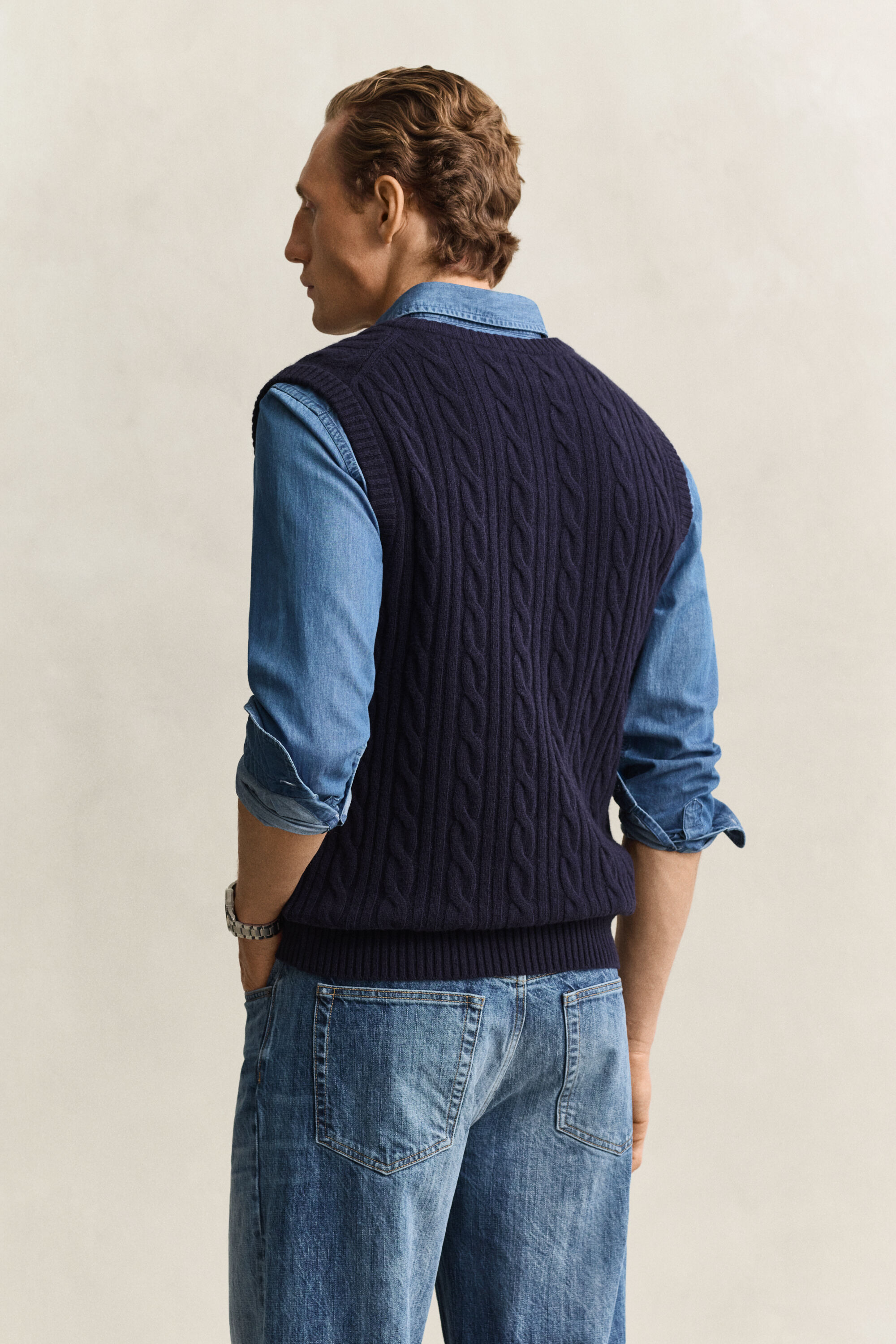 Pull sans manches en maille de laine d'agneau à torsades
