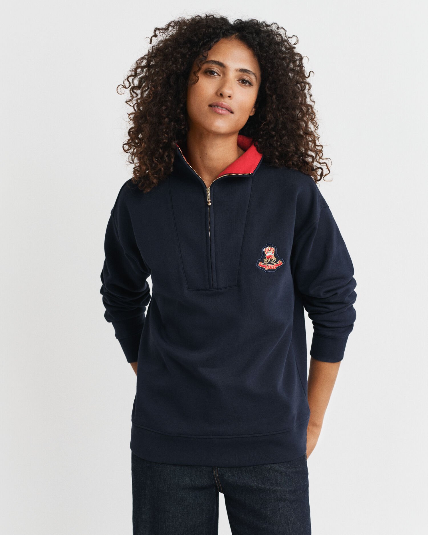 Sweatshirt met wapenembleem en korte rits