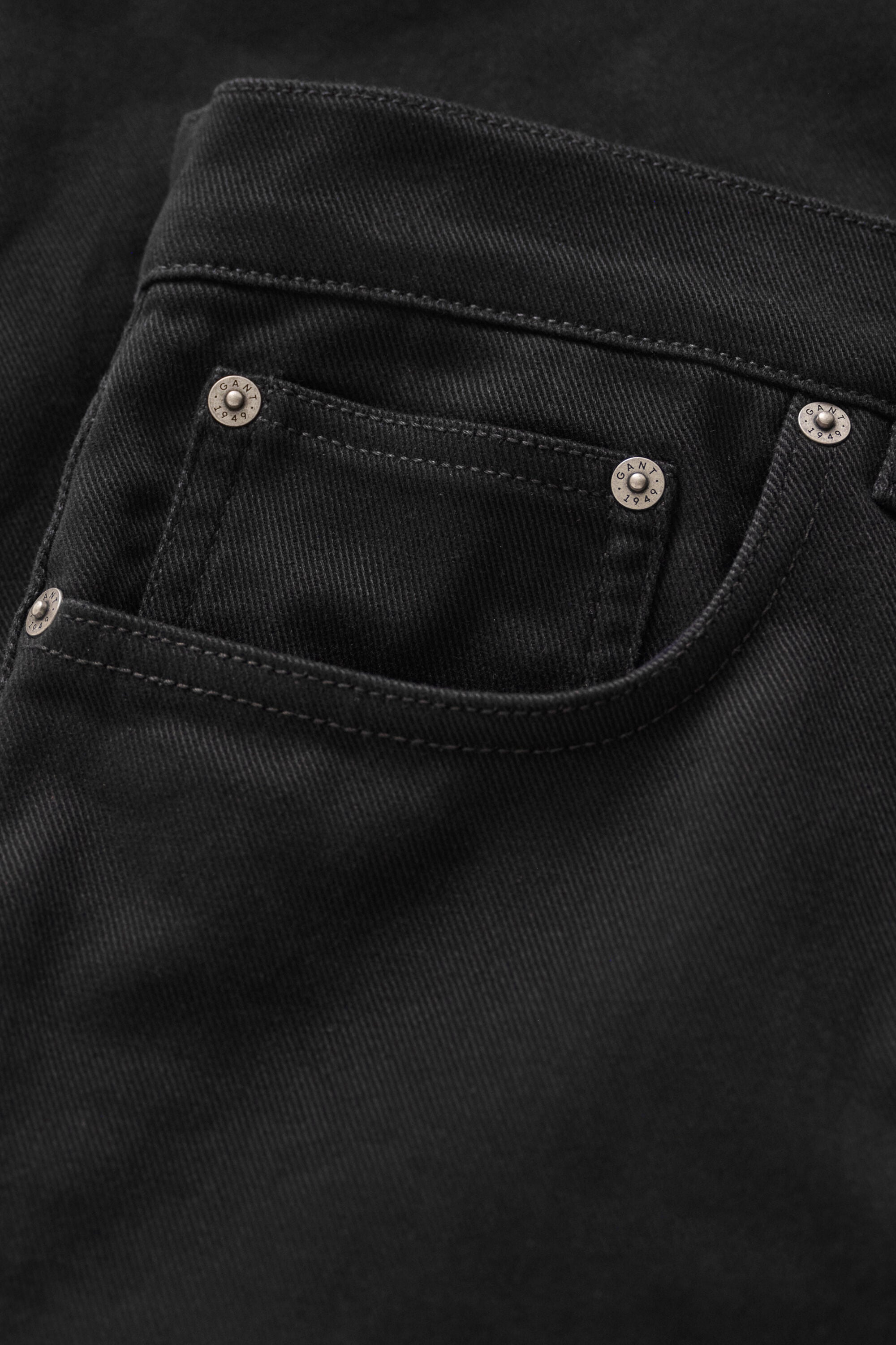 Jean coupe slim en sergé