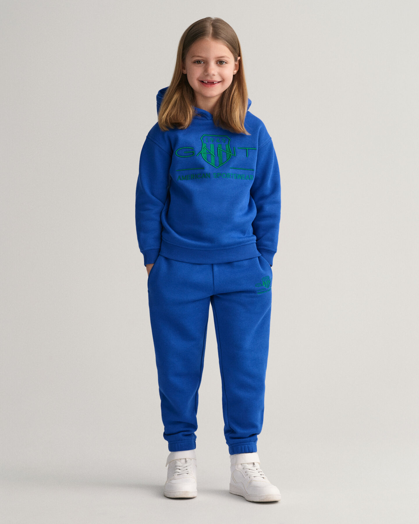 Kids Contrast Shield hoodie