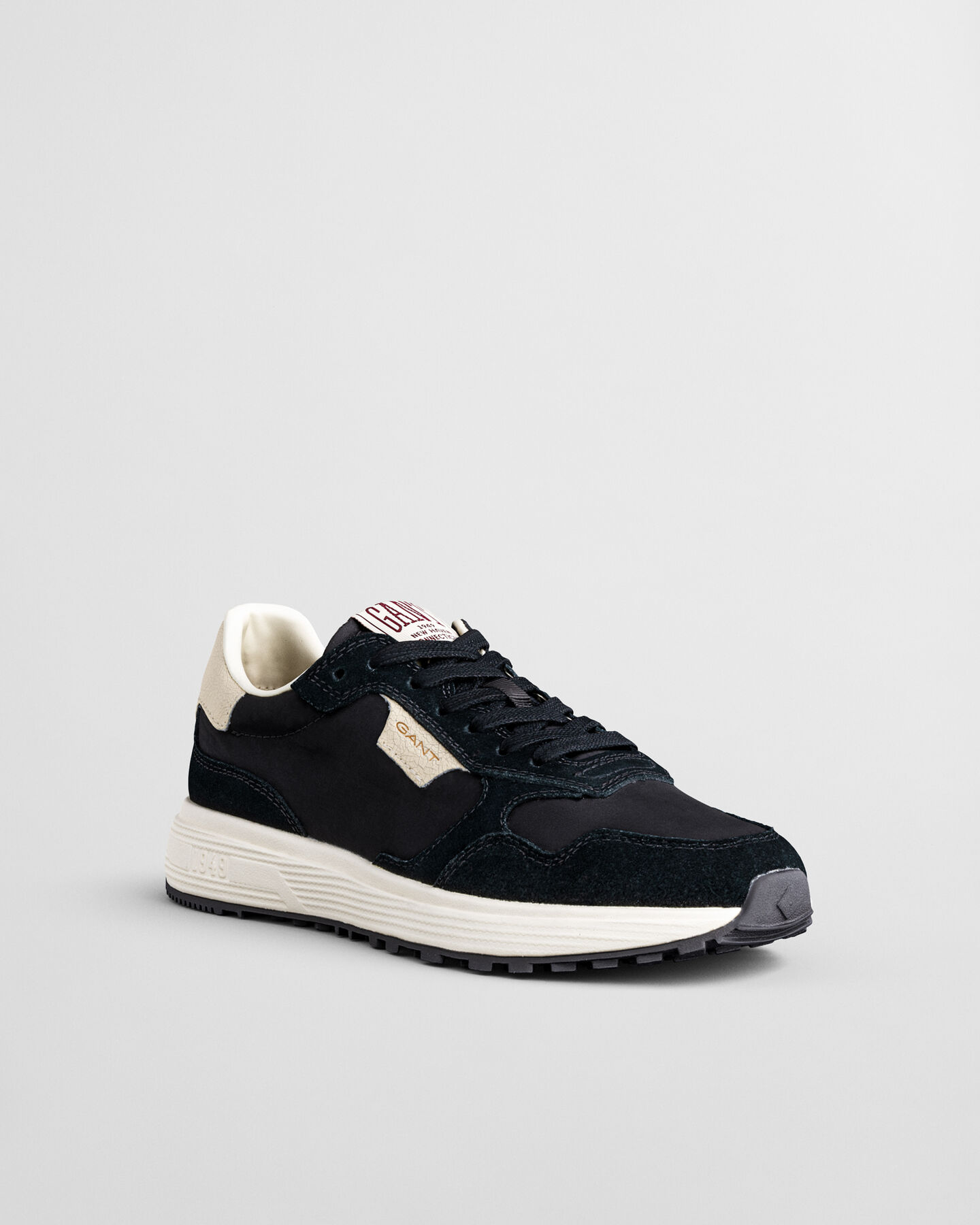 Baskets en daim et nylon Beywin