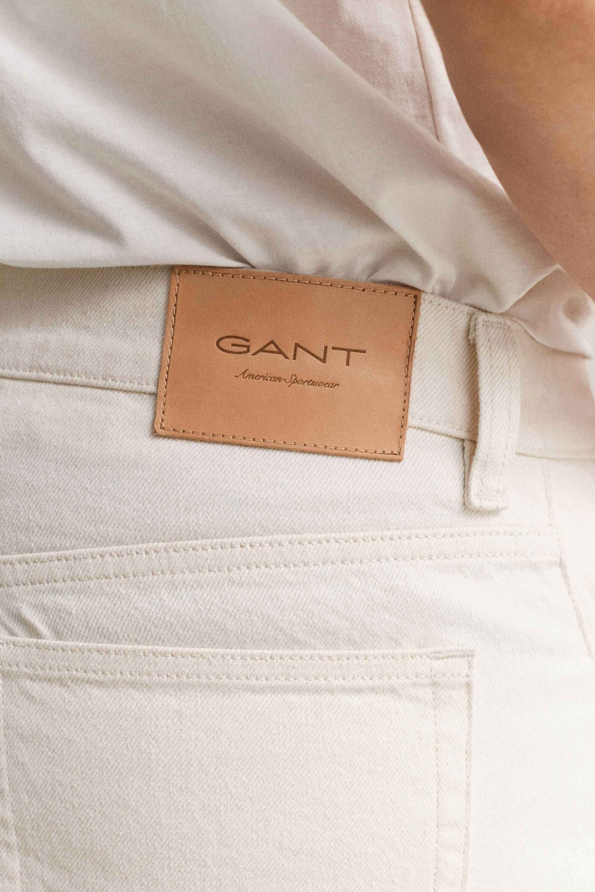 Straight Fit ecru jeans