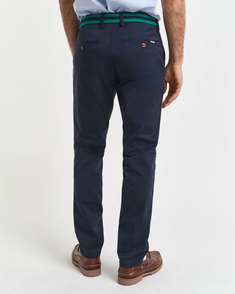 Pantalon chino coupe slim en sergé