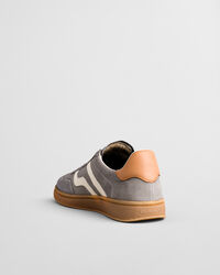 Baskets en daim Cuzmo