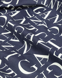 Sarong met typografische print