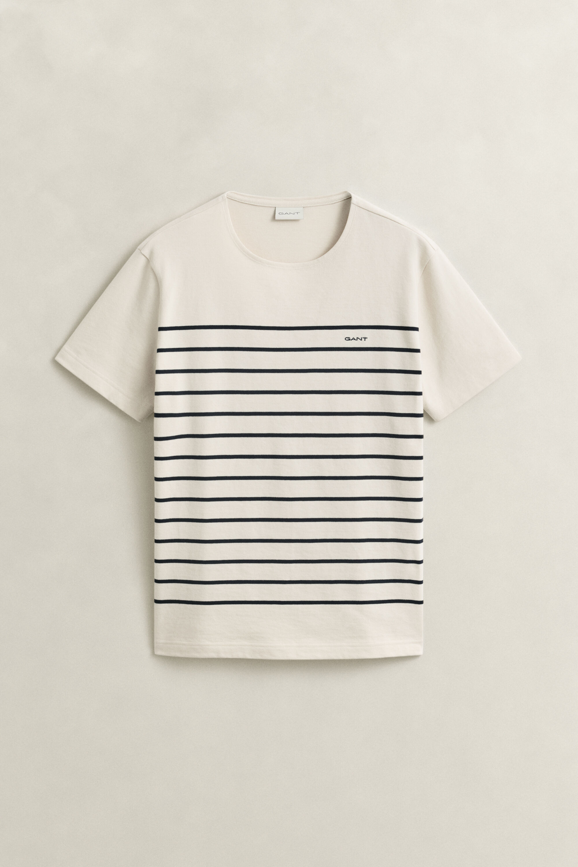 T-shirt à rayures placées