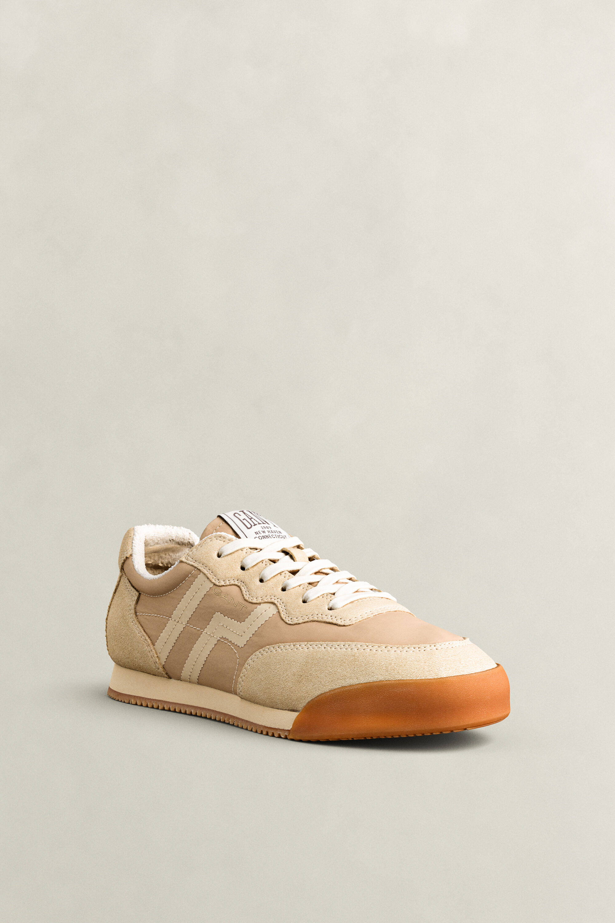 Baskets en daim Beylana