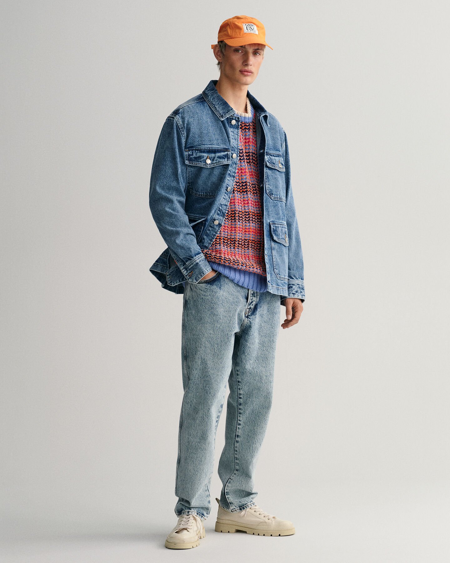 Pull ras du cou texturé multicolore