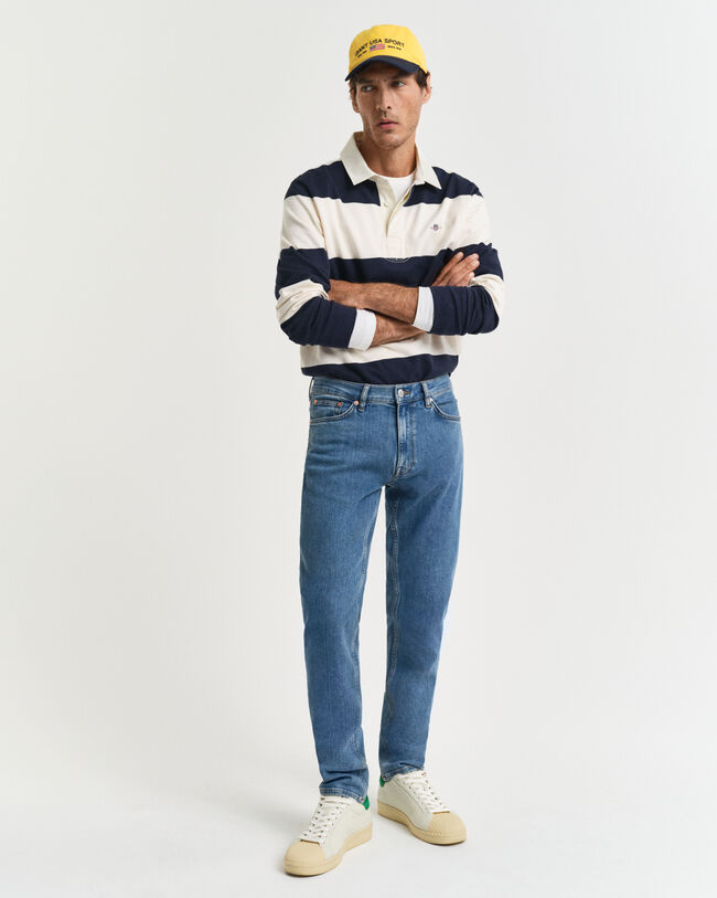 Jean slim fit à délavage épuré