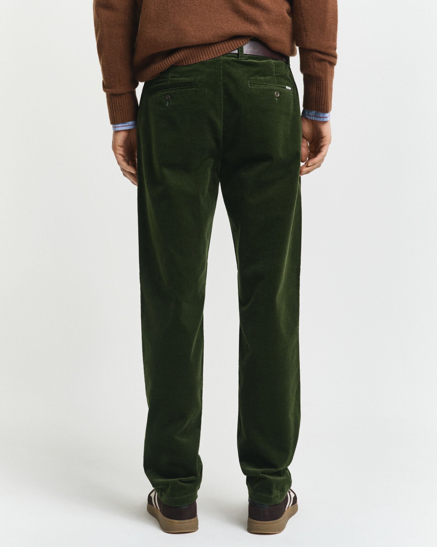 Pantalon chino regular fit en velours côtelé