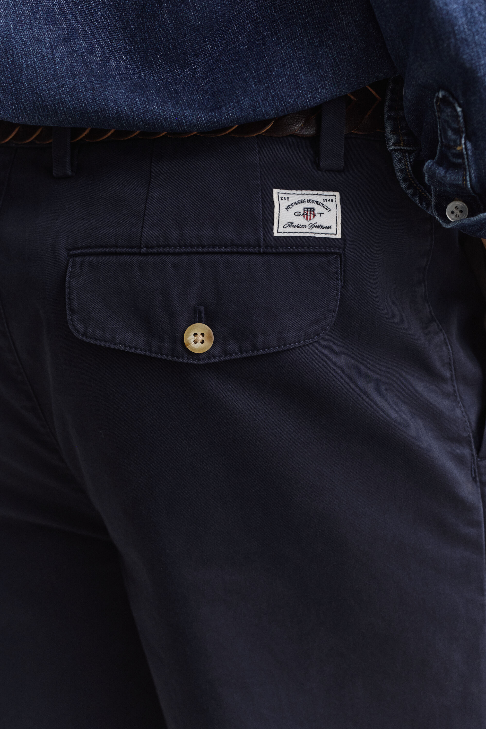 Pantalon chino en sergé de coton