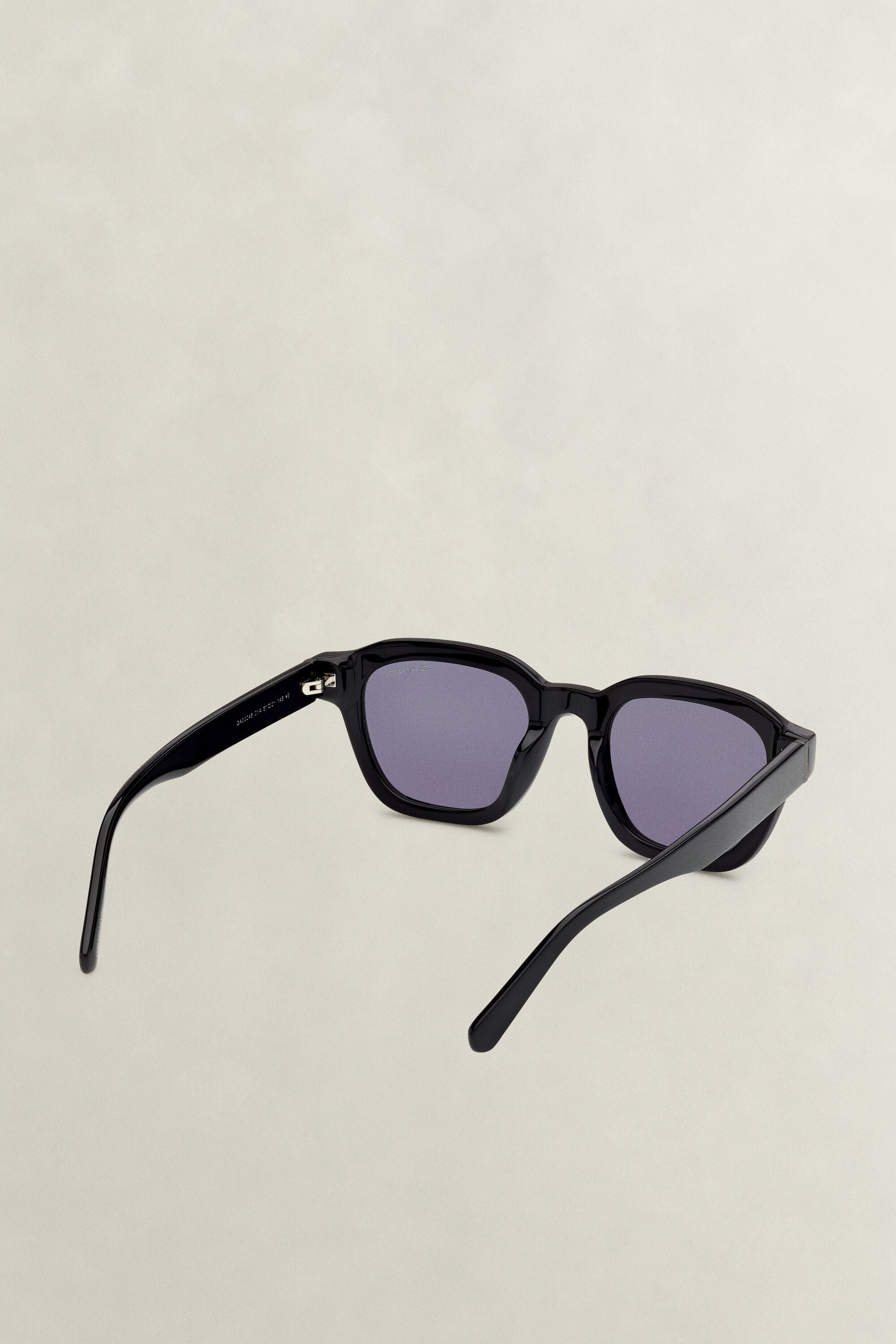 Lunettes de soleil géométriques