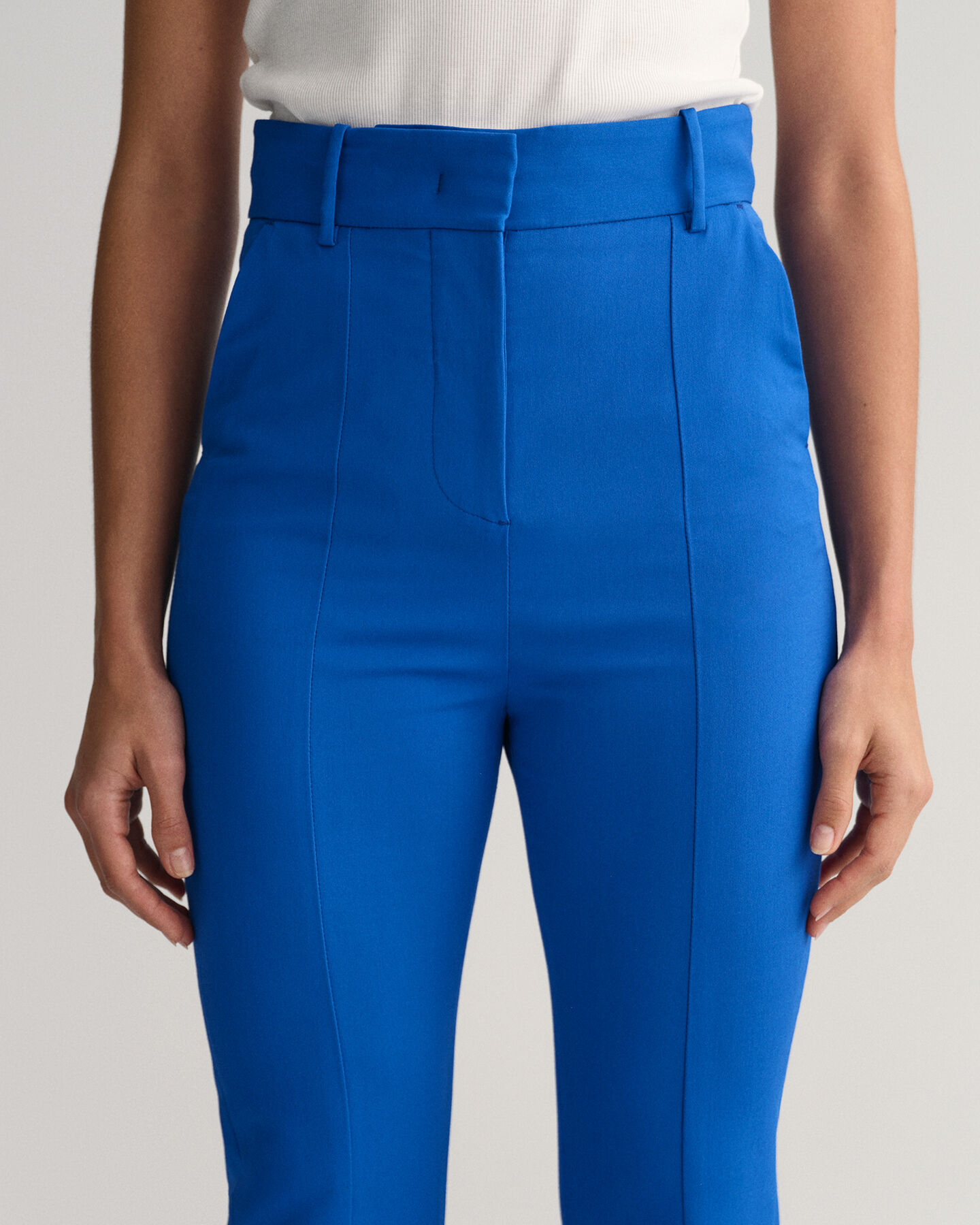 Pantalon de costume à jambes droites