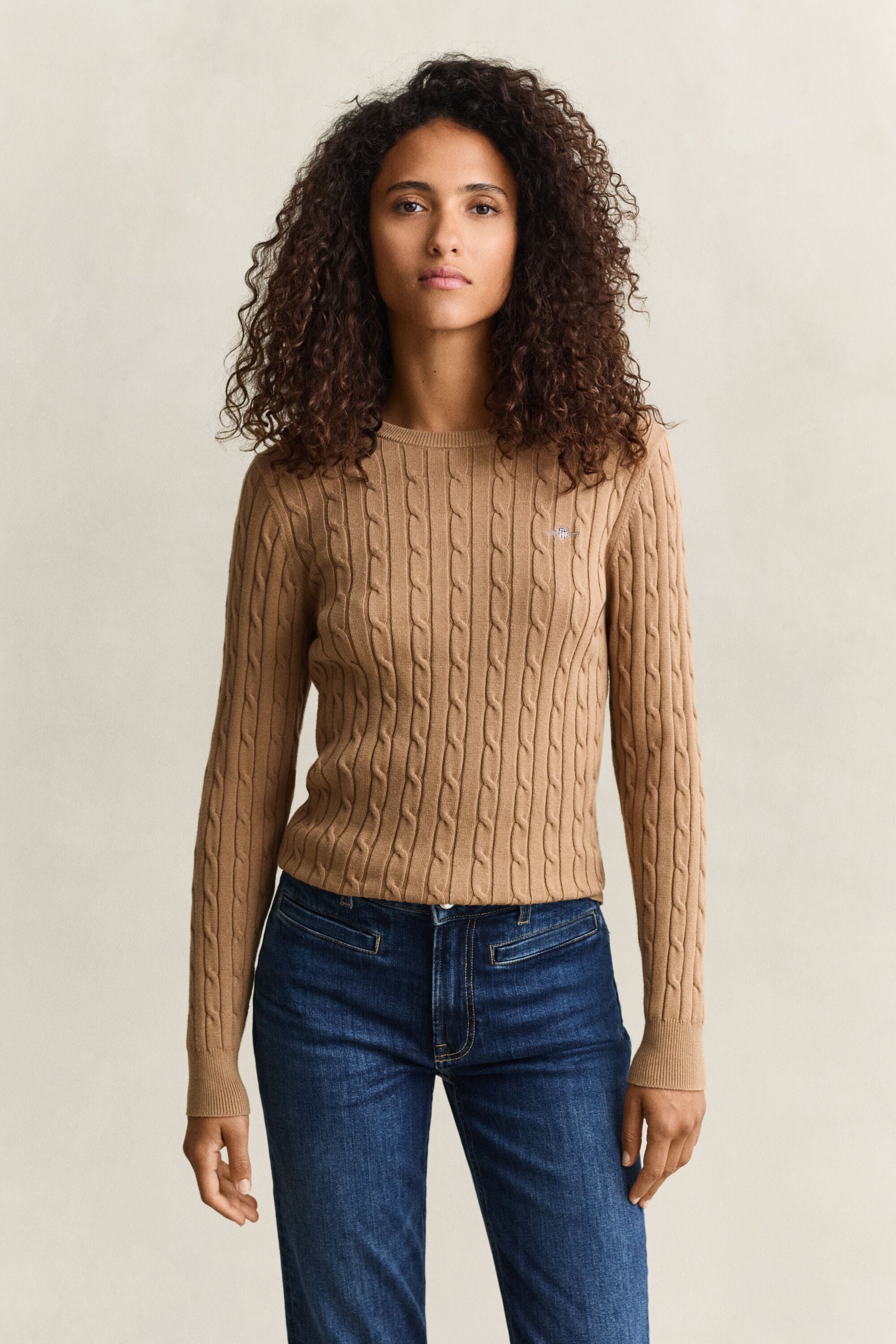 Pull en maille torsadée classique