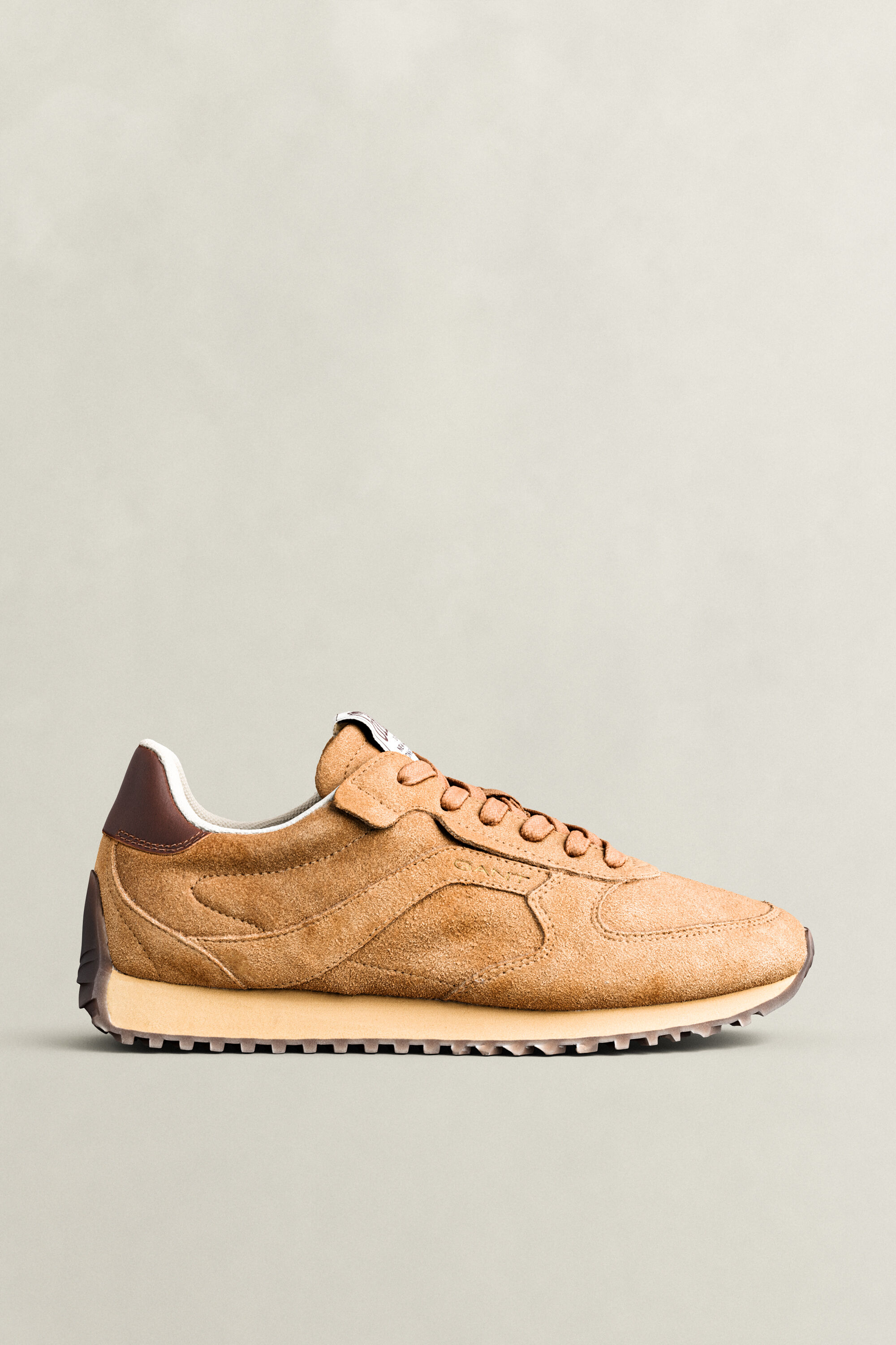 Baskets en daim Beja