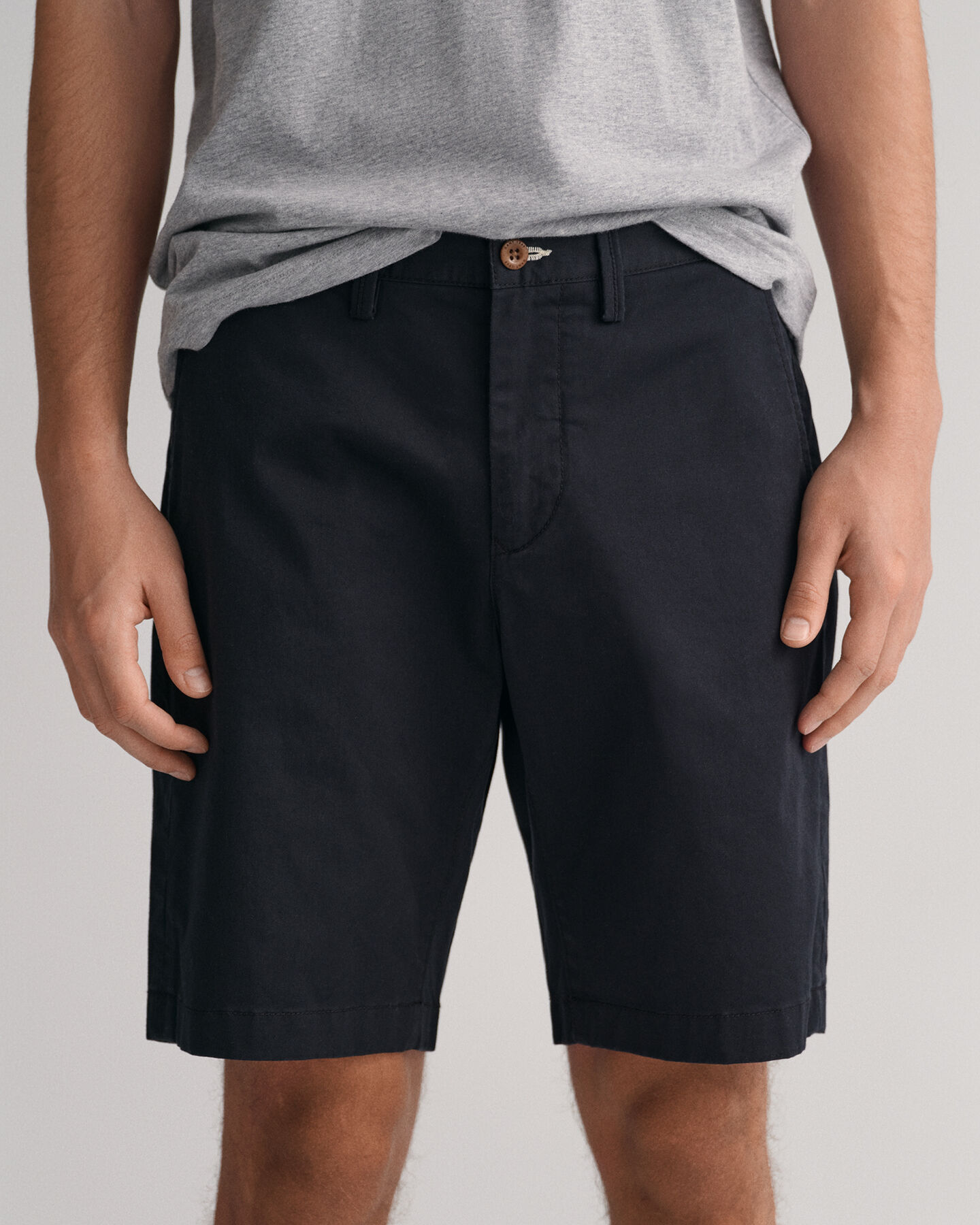 Short slim fit en sergé Hallden