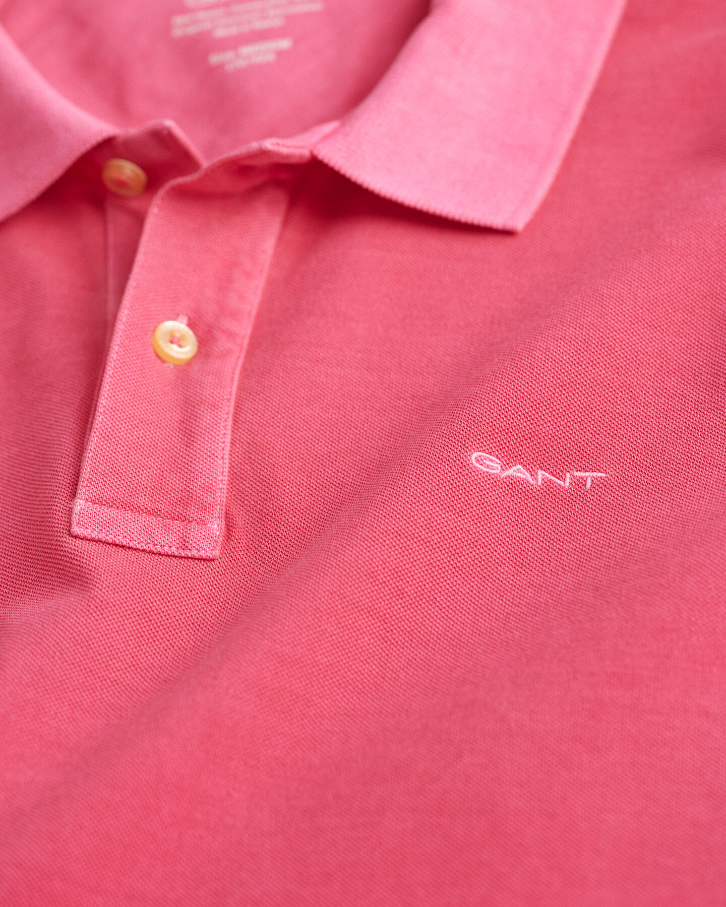 Sunfaded piqu&eacute; poloshirt
