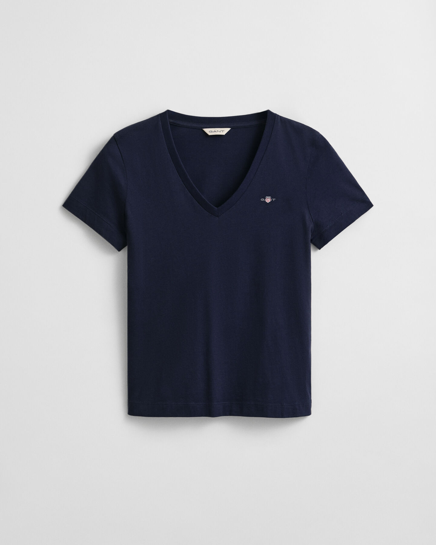 Shield T-shirt met V-hals