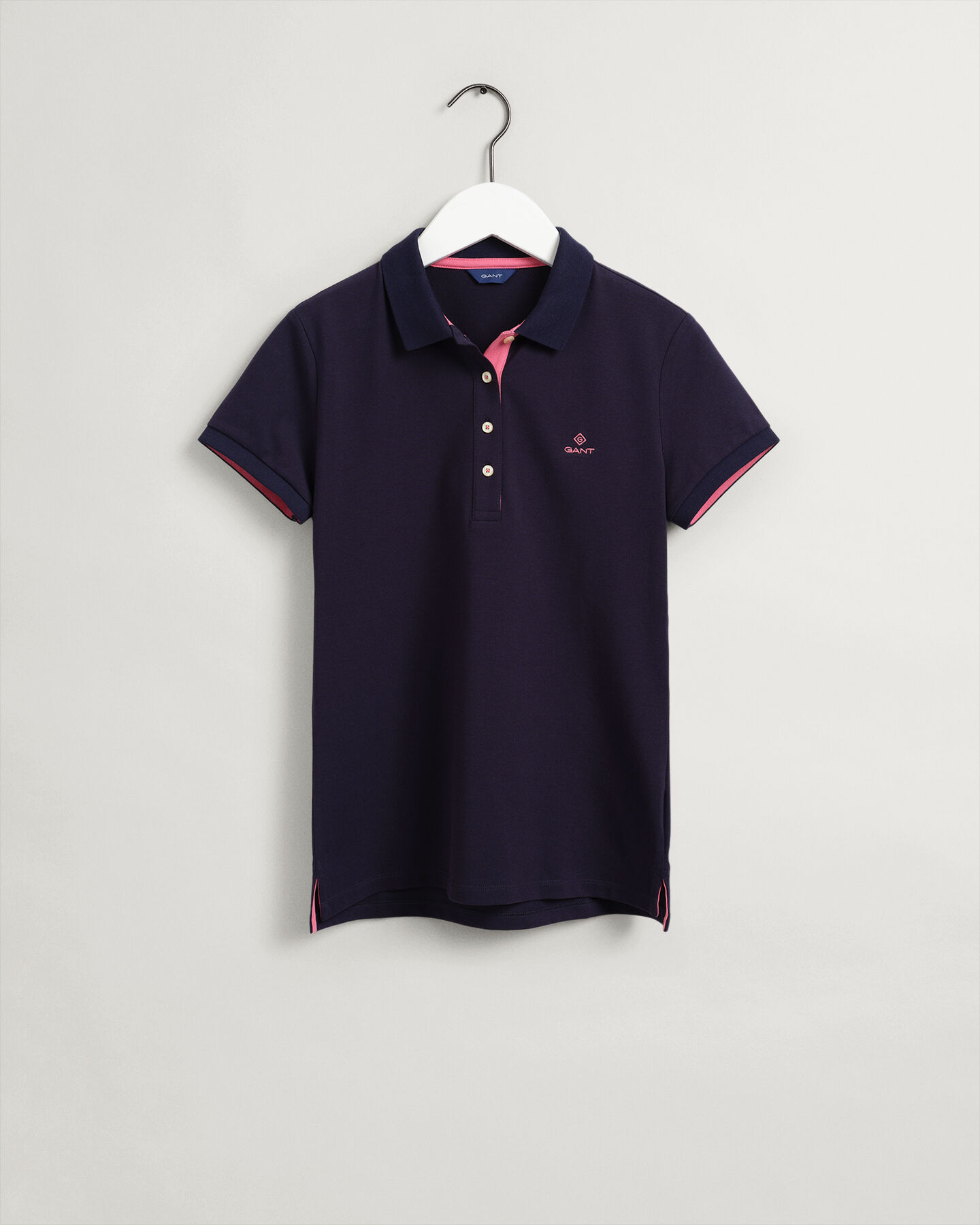 Piqu&eacute; poloshirt met contrasterende kraag