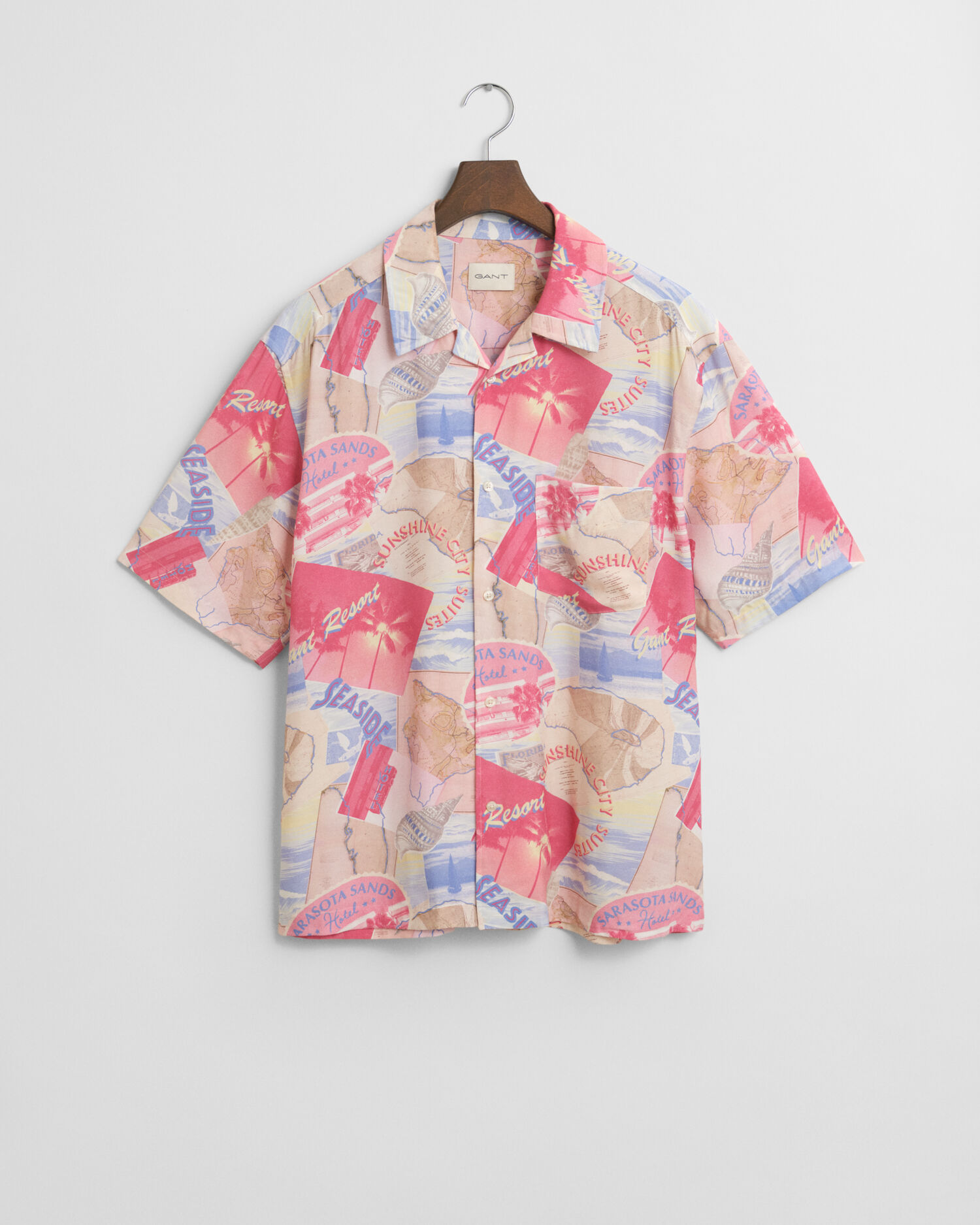 Chemise coupe décontractée à manches courtes avec imprimé Resort