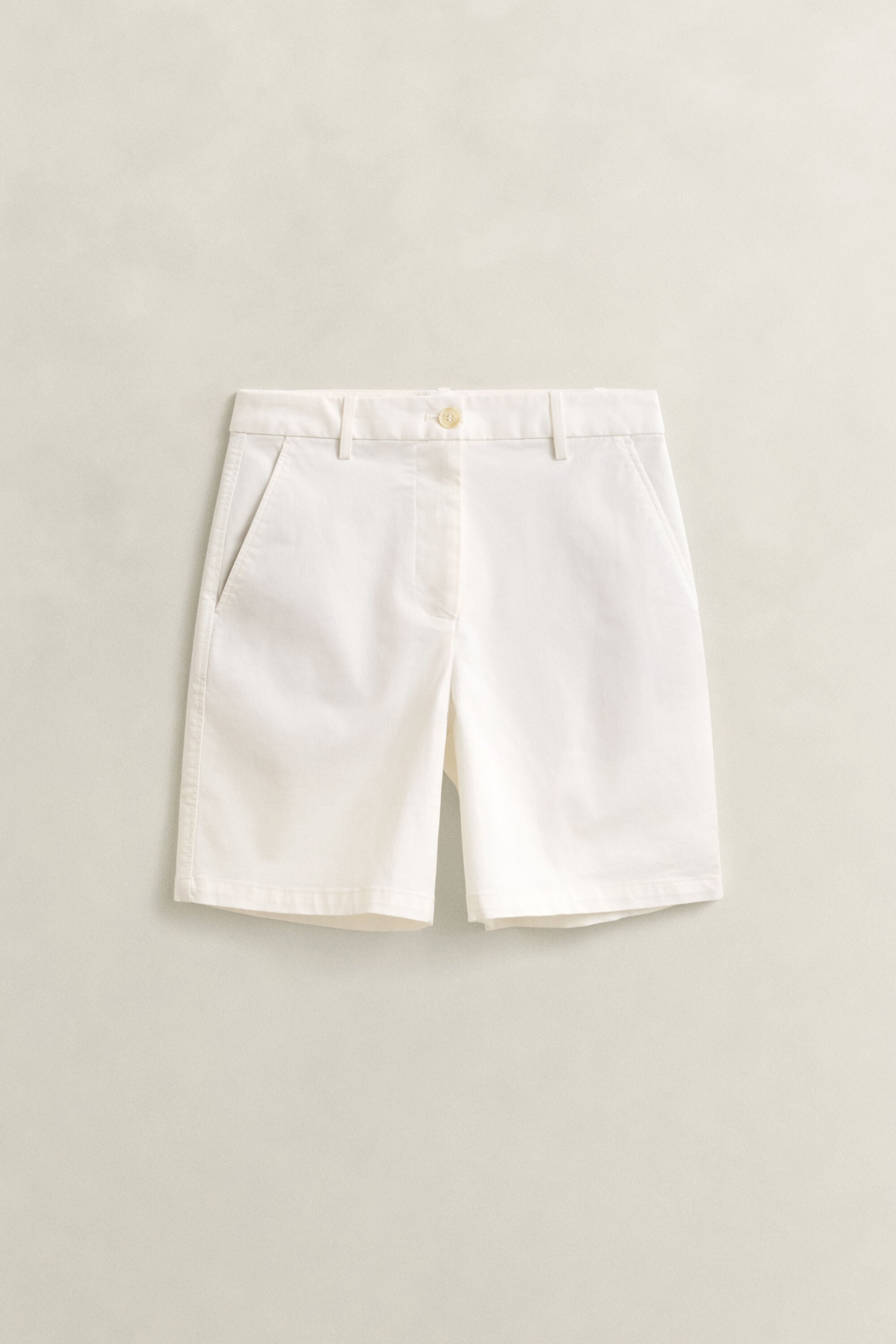 Short chino