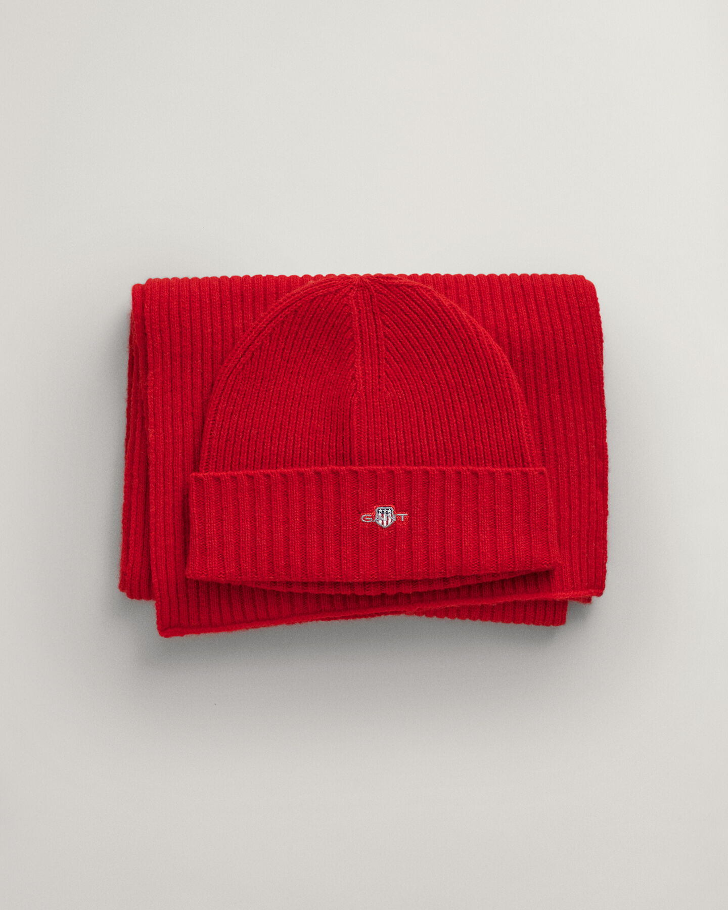 Cadeauset met Shield beanie en sjaal