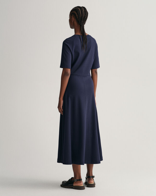 Uitlopende jurk met ronde hals en korte mouwen