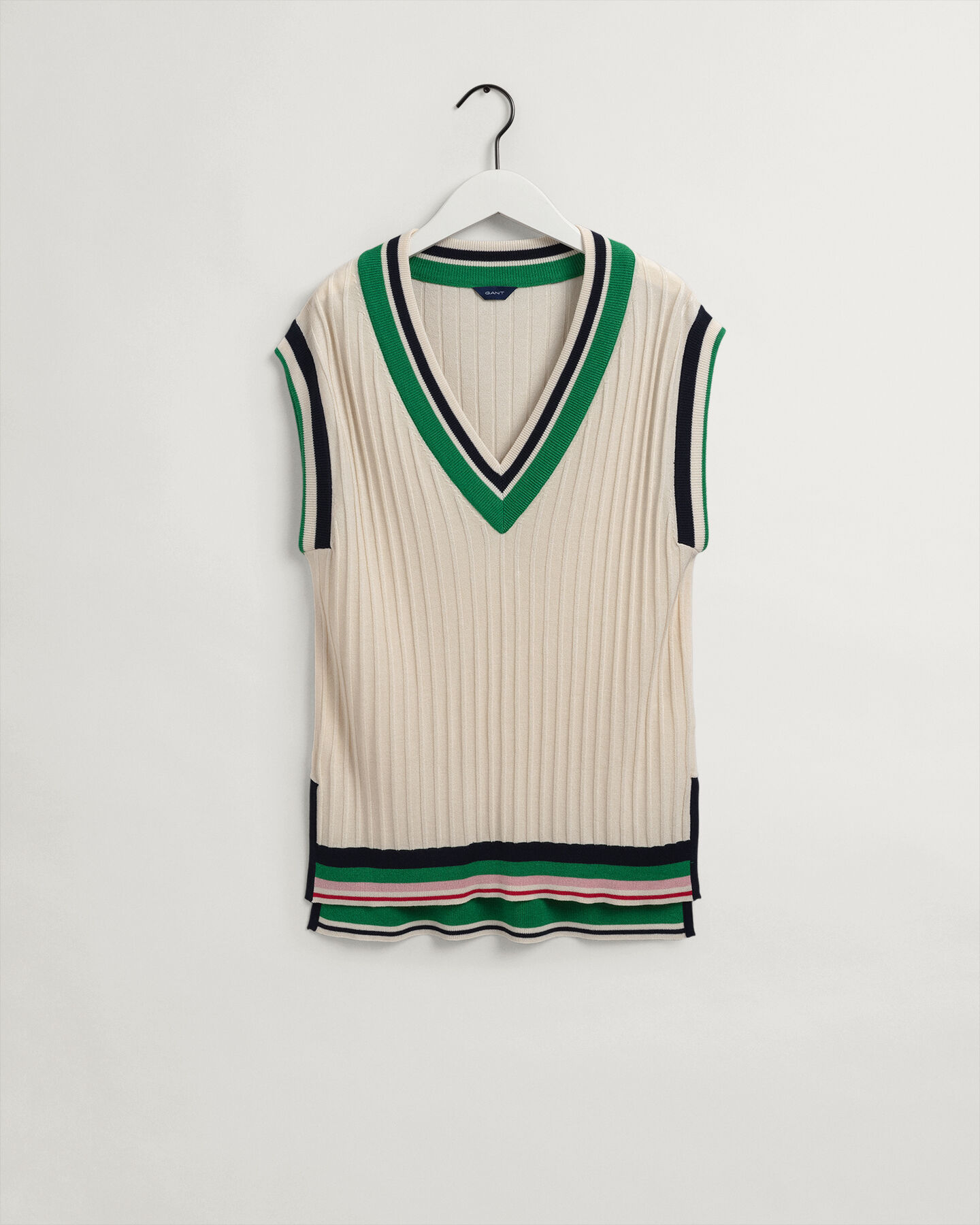 Pull sans manches en maille c&ocirc;tel&eacute;e &agrave; rayures