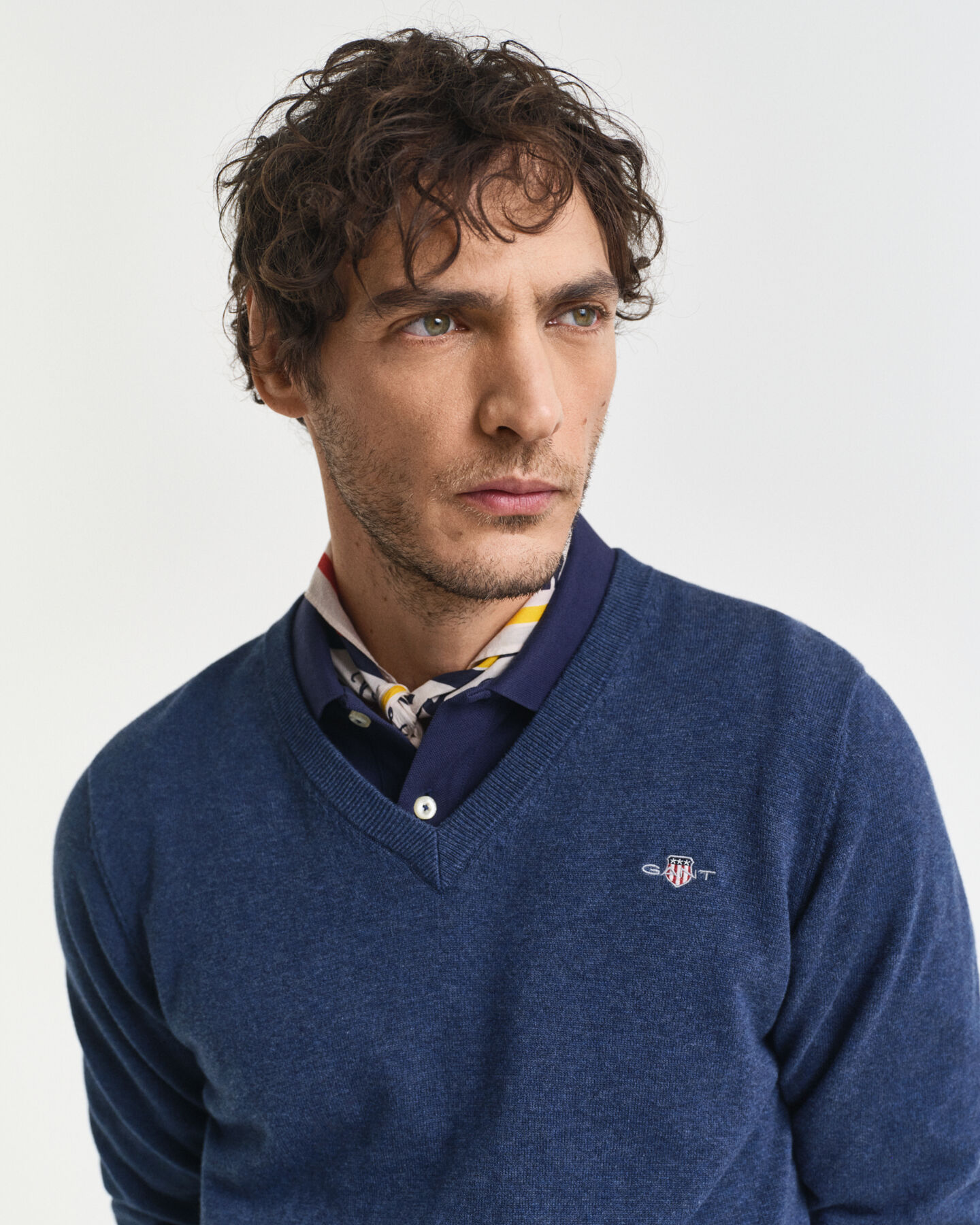 Pull col V en coton classique