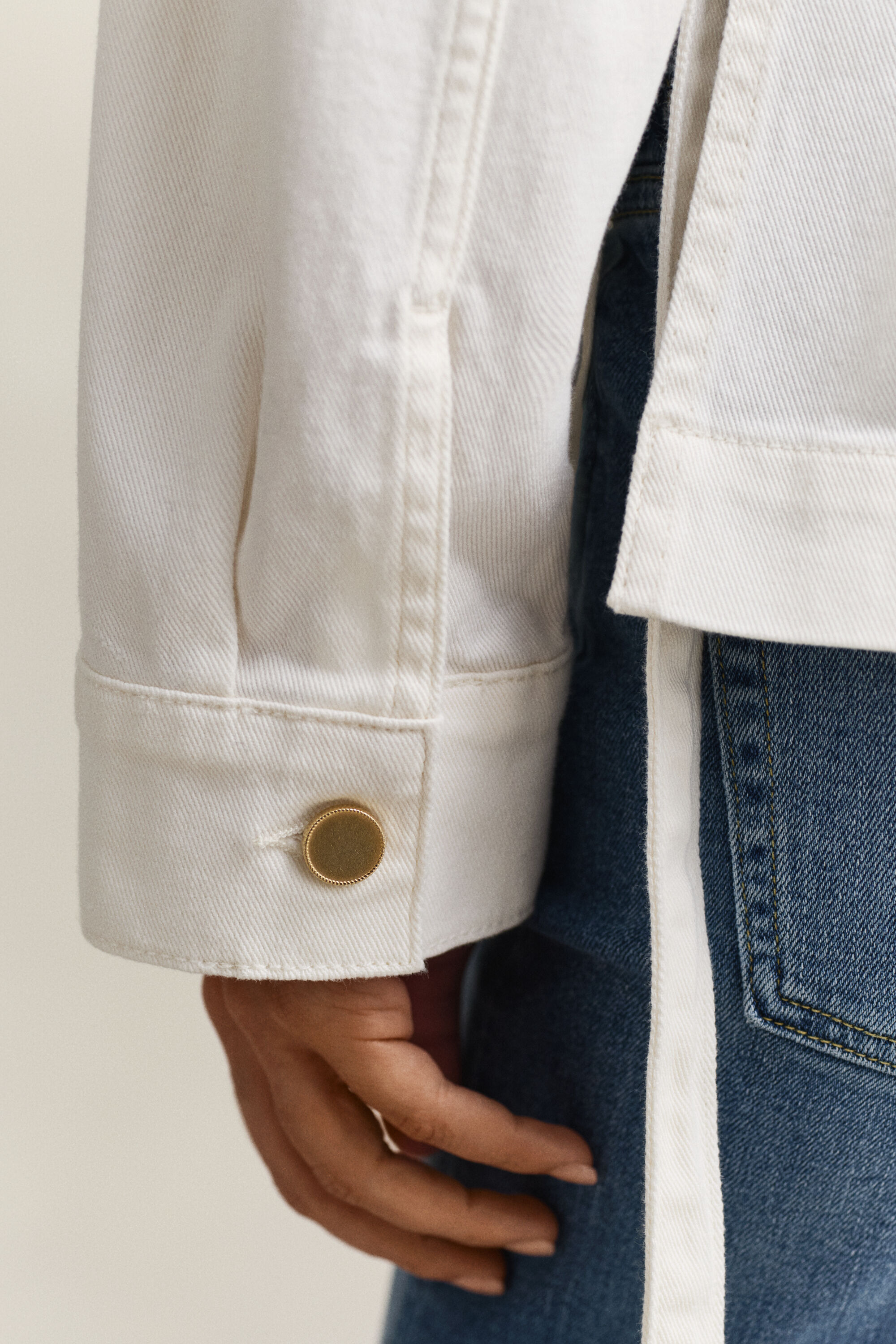 Veste en denim nouée