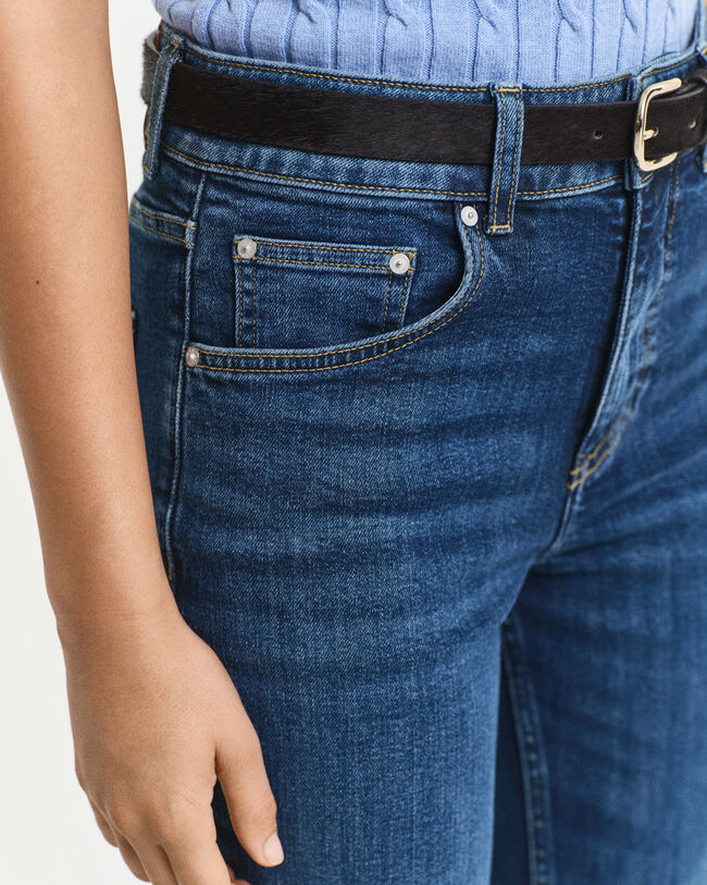 Jean coupe slim évasée