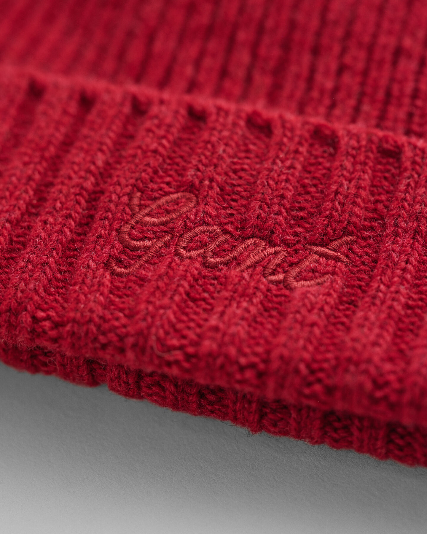 Script Graphic beanie & sjaal in cadeauverpakking