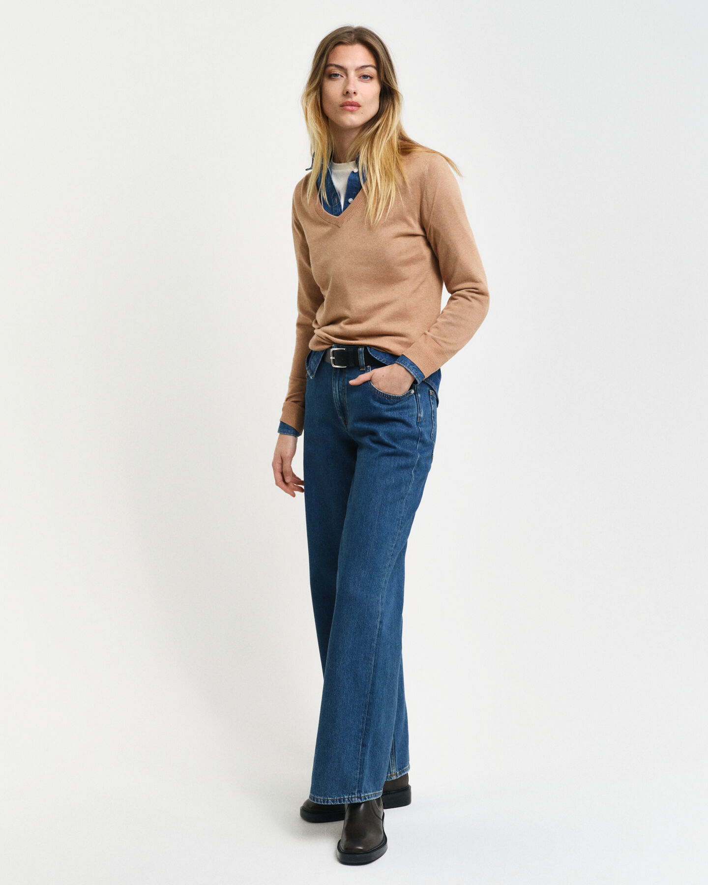 Fijngebreide trui met V-hals