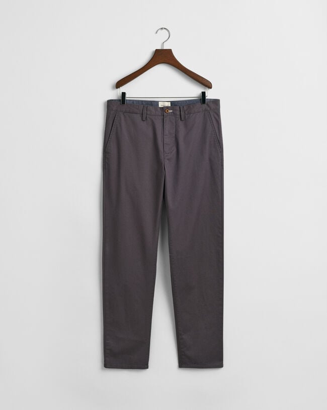 Pantalon chino coupe regular en sergé