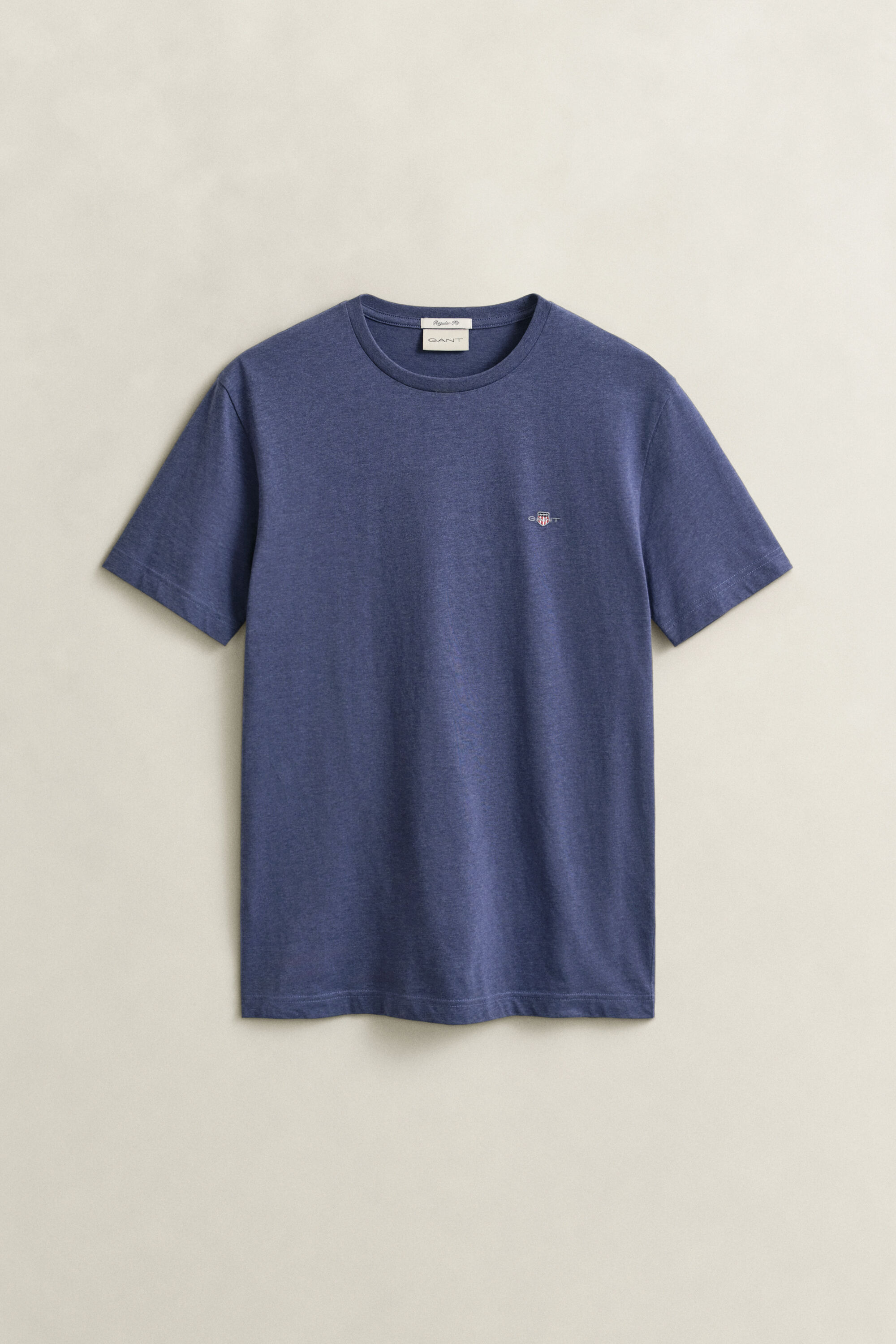T-shirt coupe regular avec écusson