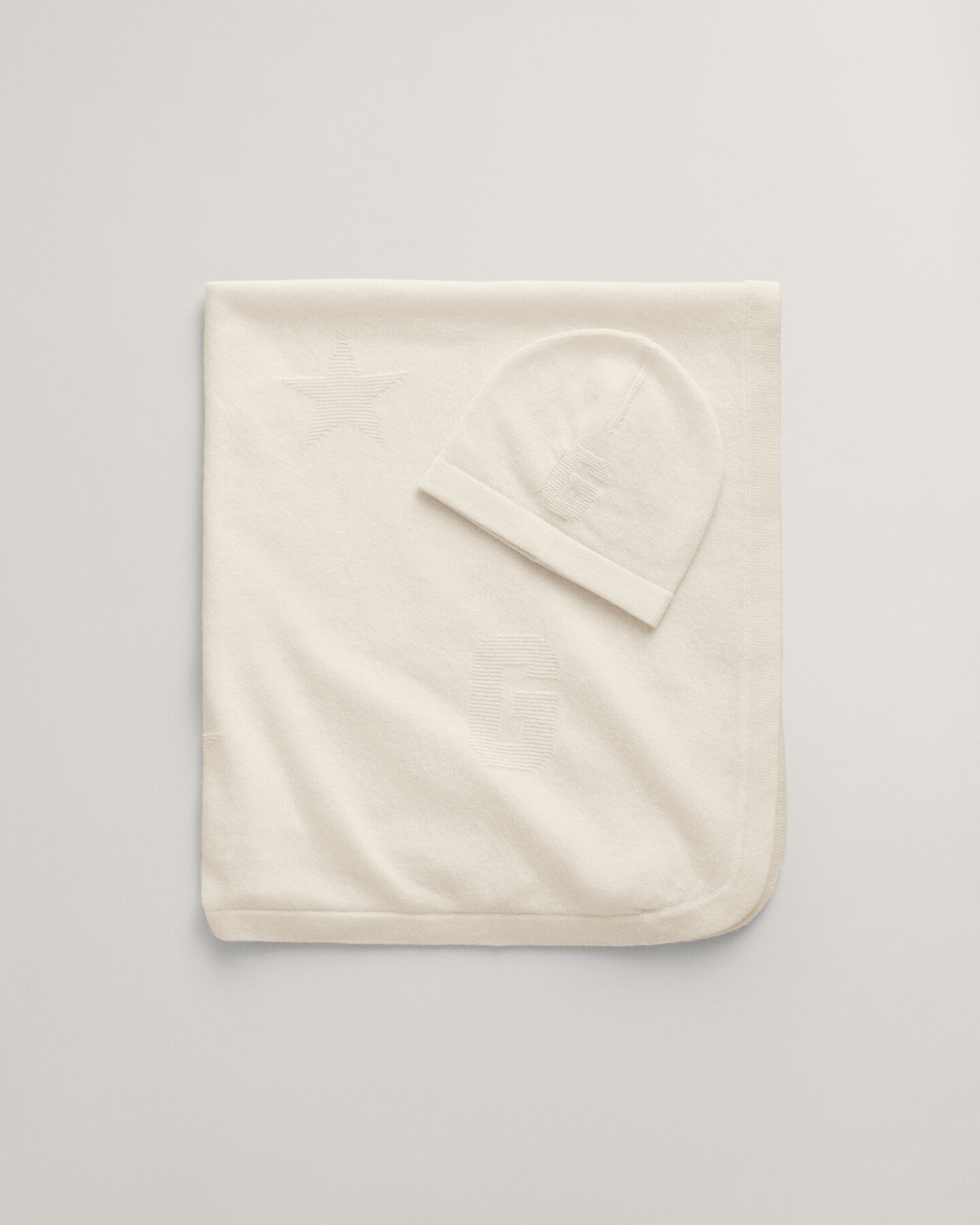 Baby cadeauset met dekentje en mutsje