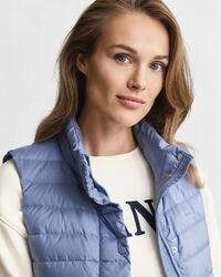 Lichte donsbodywarmer