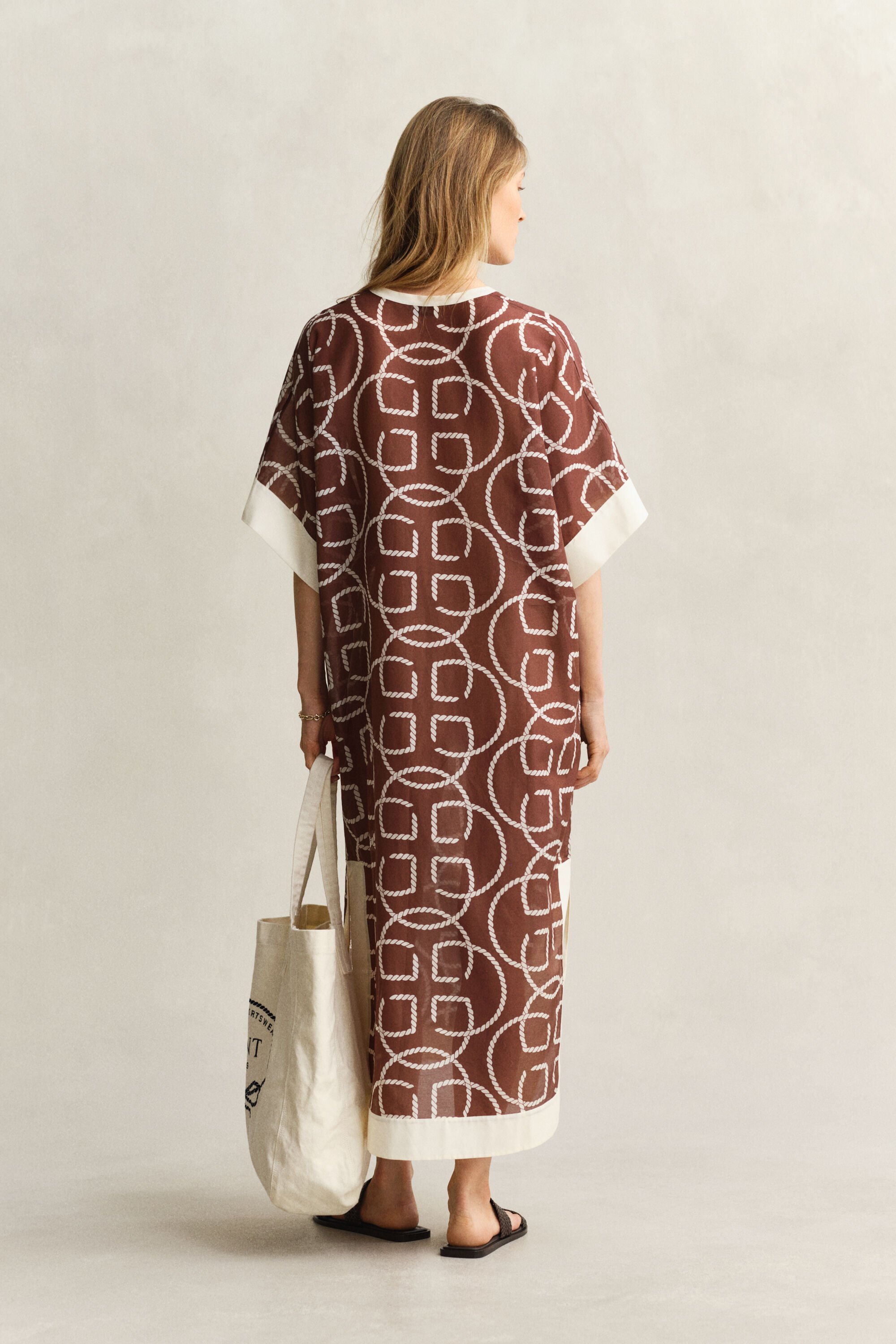 Caftan en coton et soie monogramme