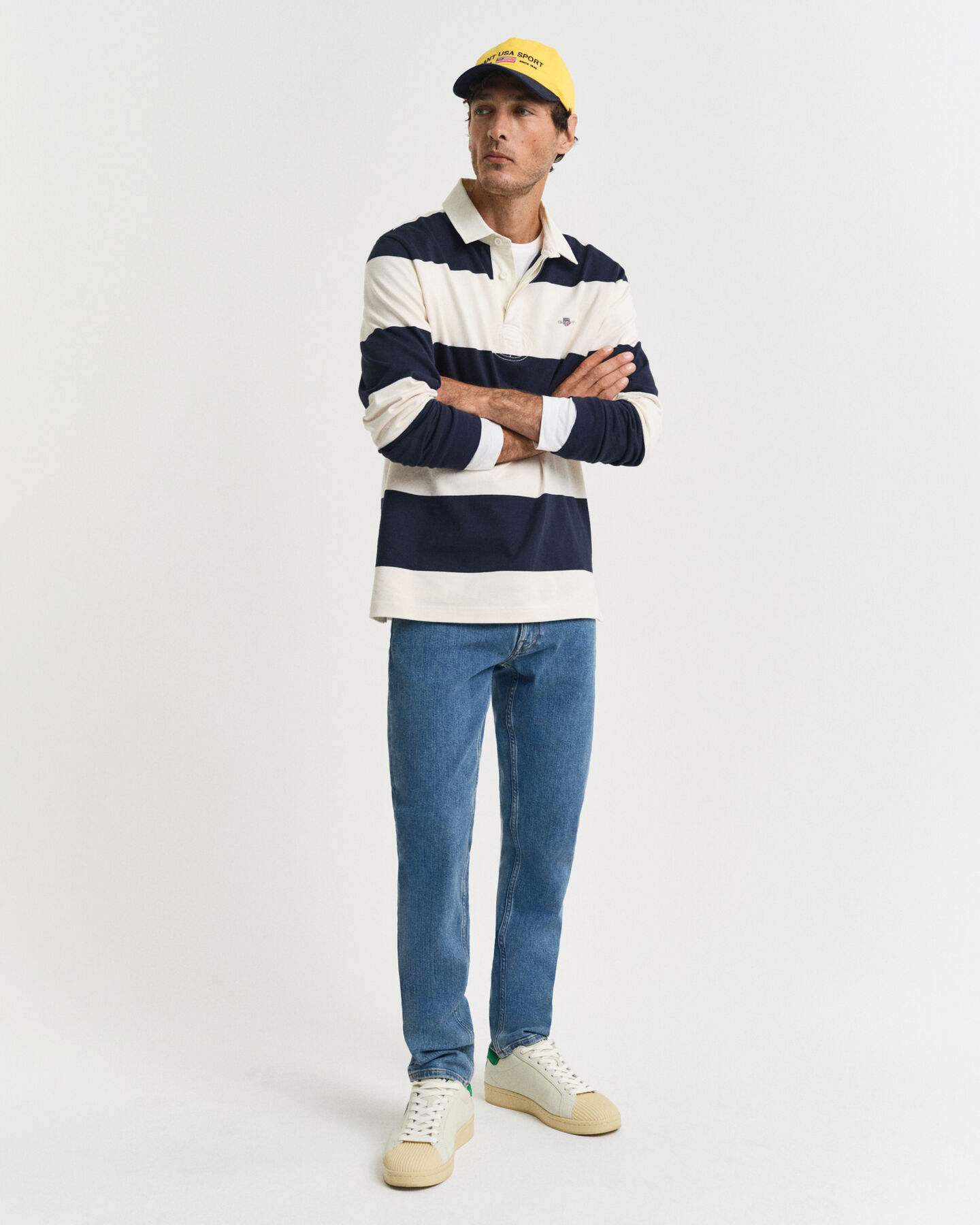 Jean slim fit à délavage épuré