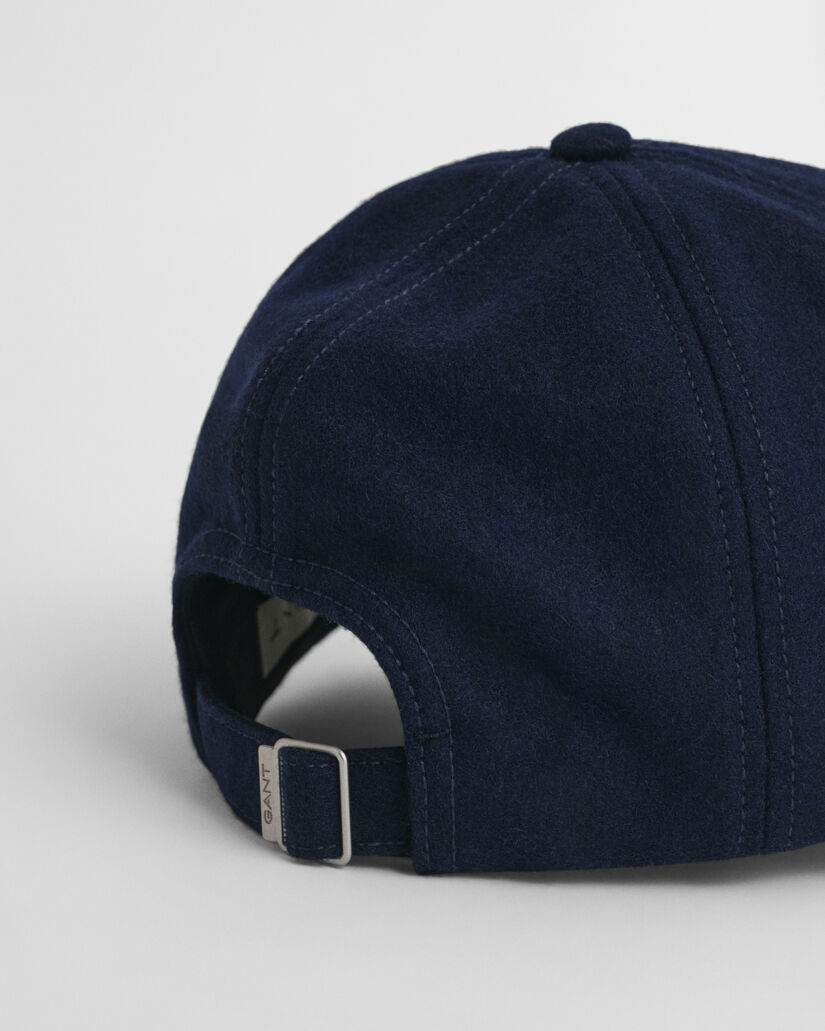 Casquette en molleton avec écusson