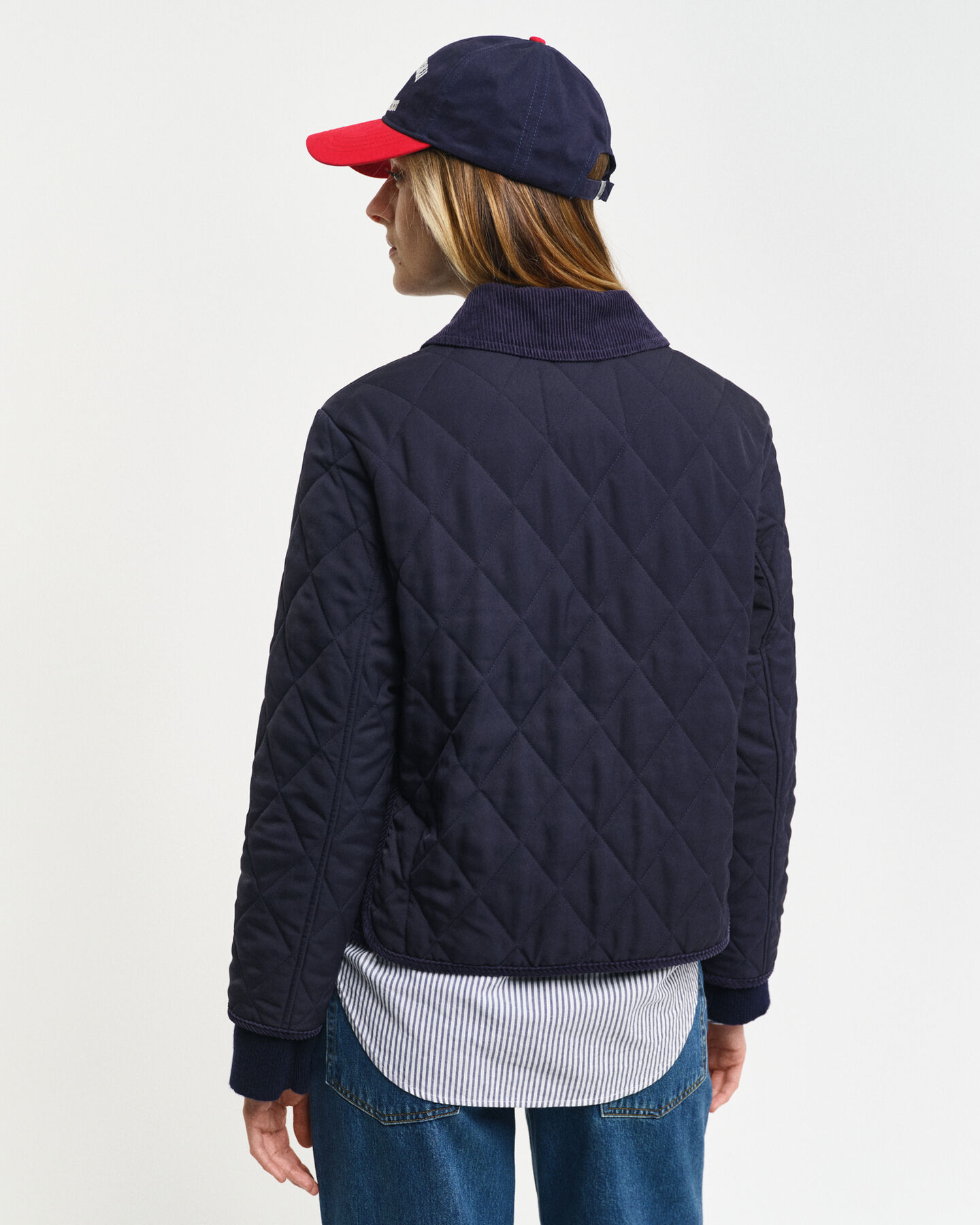 Gewatteerd jack met corduroy details