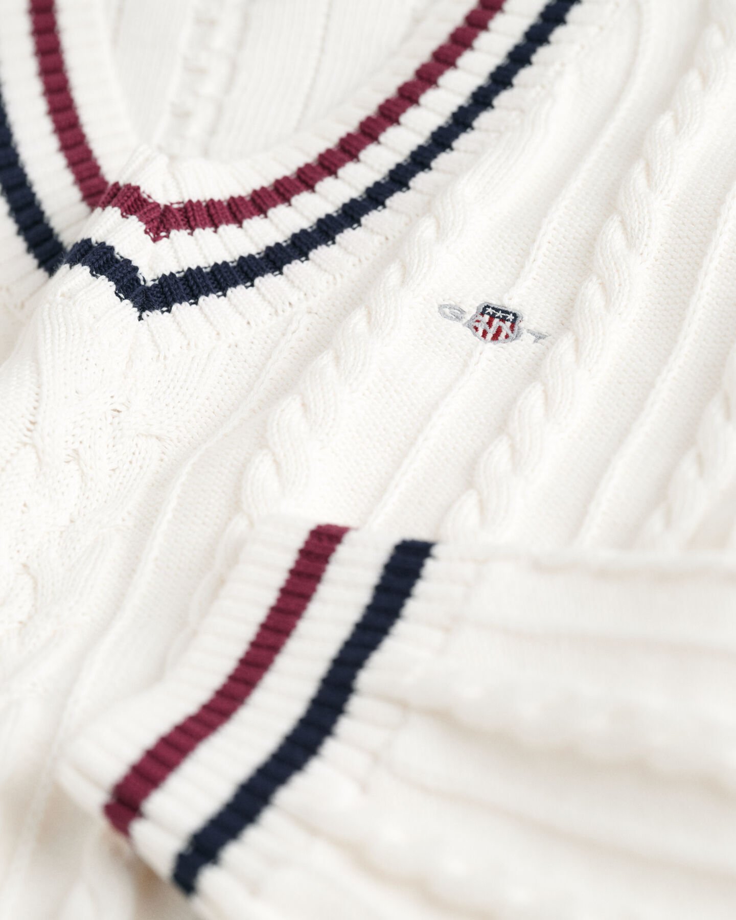 Pull col V en maille torsad&eacute;e &agrave; rayures Teens