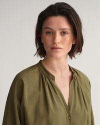 Hemdjurk met opstaande kraag