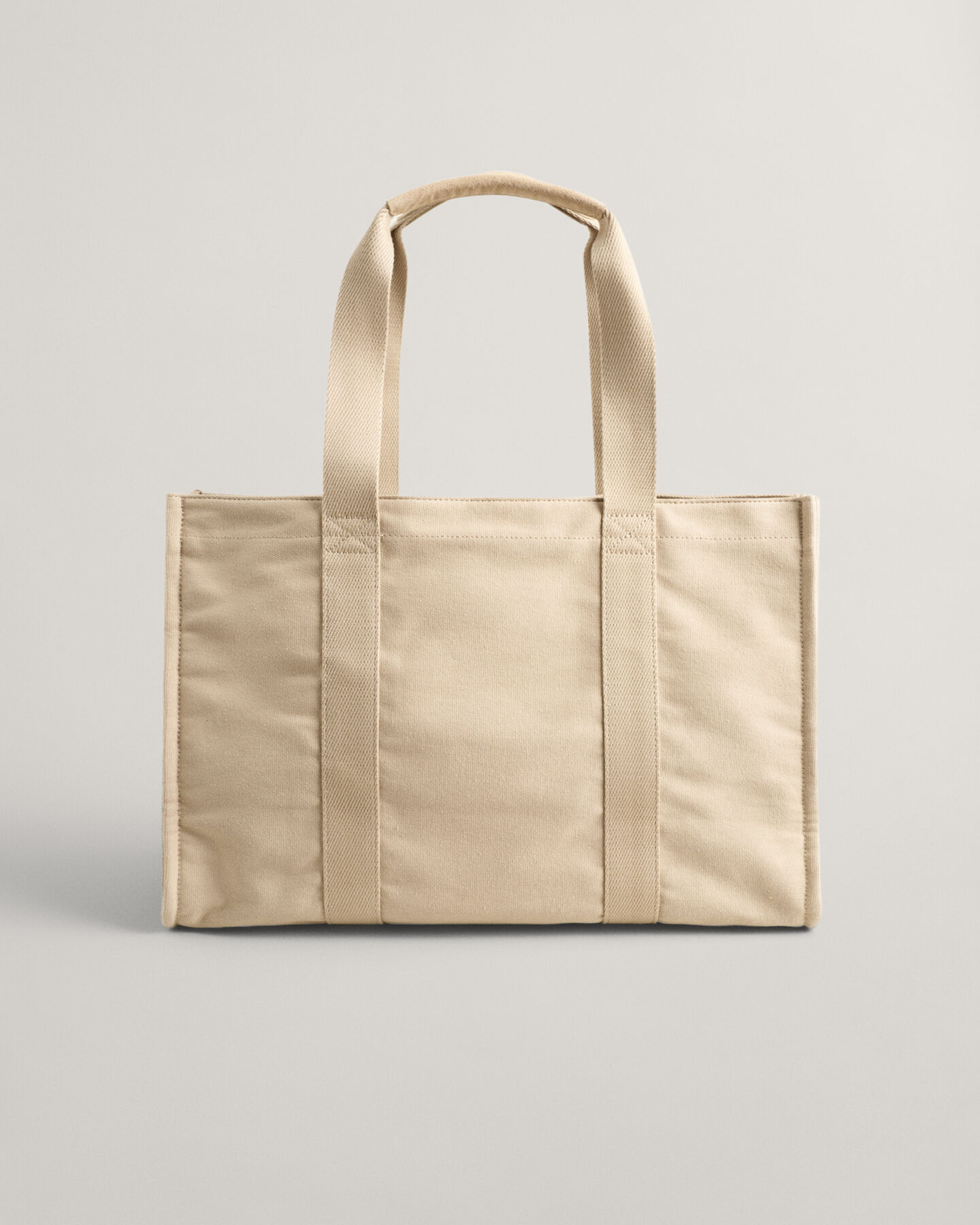 Tonal Shield canvas reistas