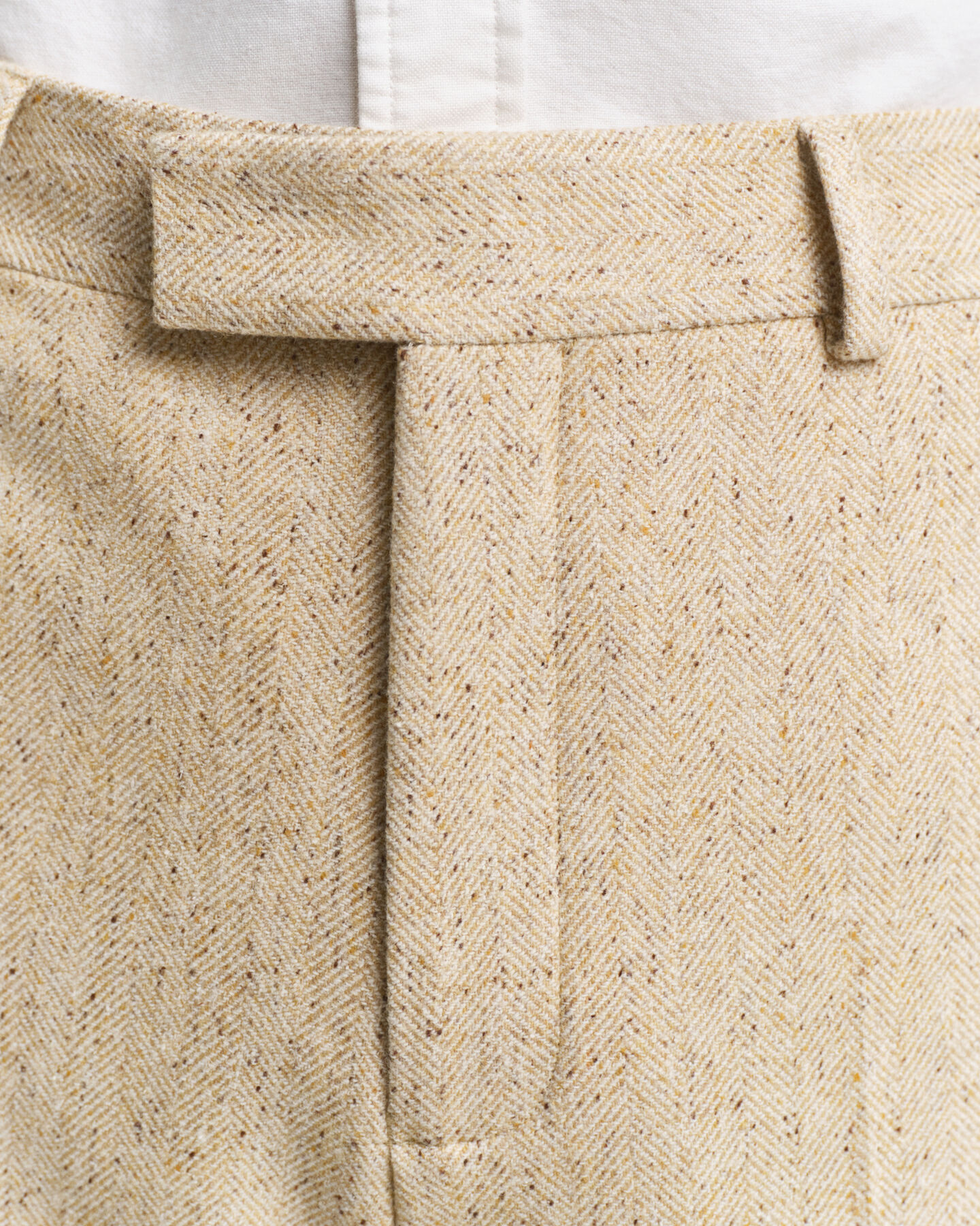 Pantalon de costume coupe décontractée à chevrons effet moucheté