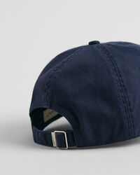 Casquette délavée avec écusson